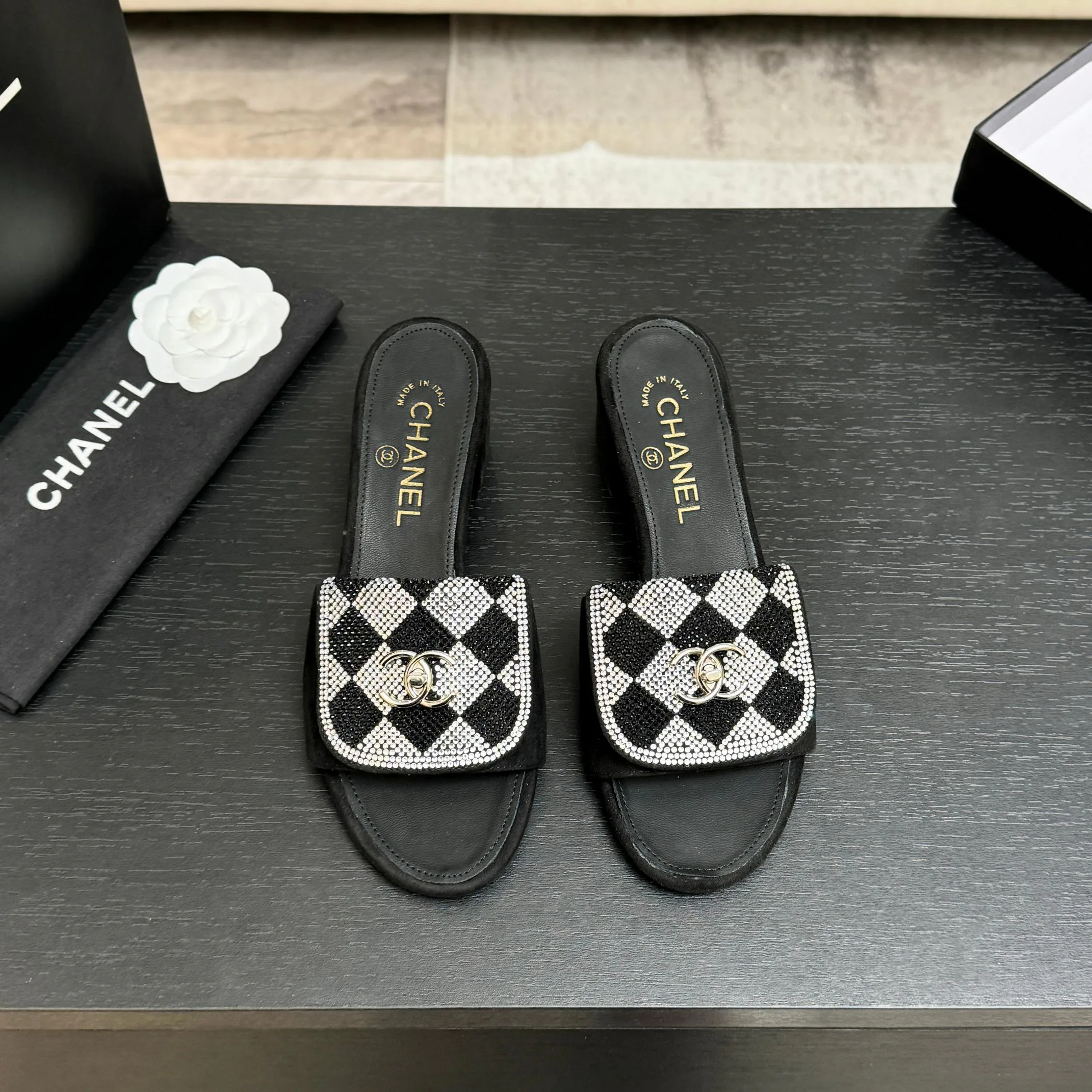 Шлепанцы Женские Chanel 1468221