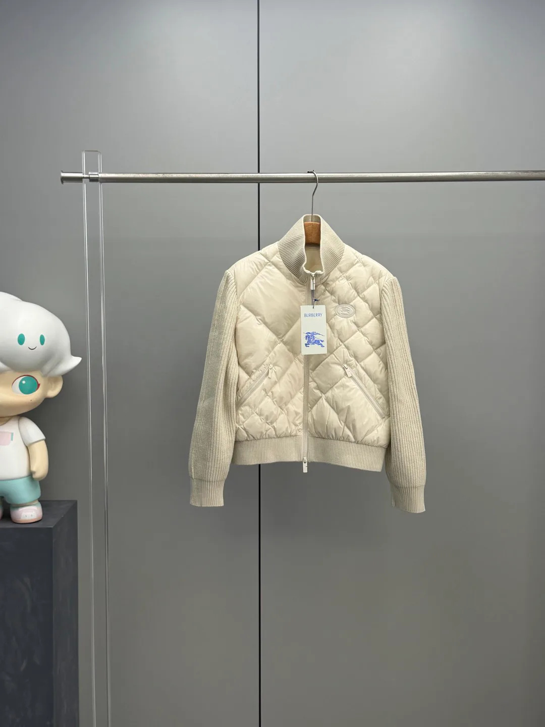 Куртки И Пуховики Женские Burberry 18512970