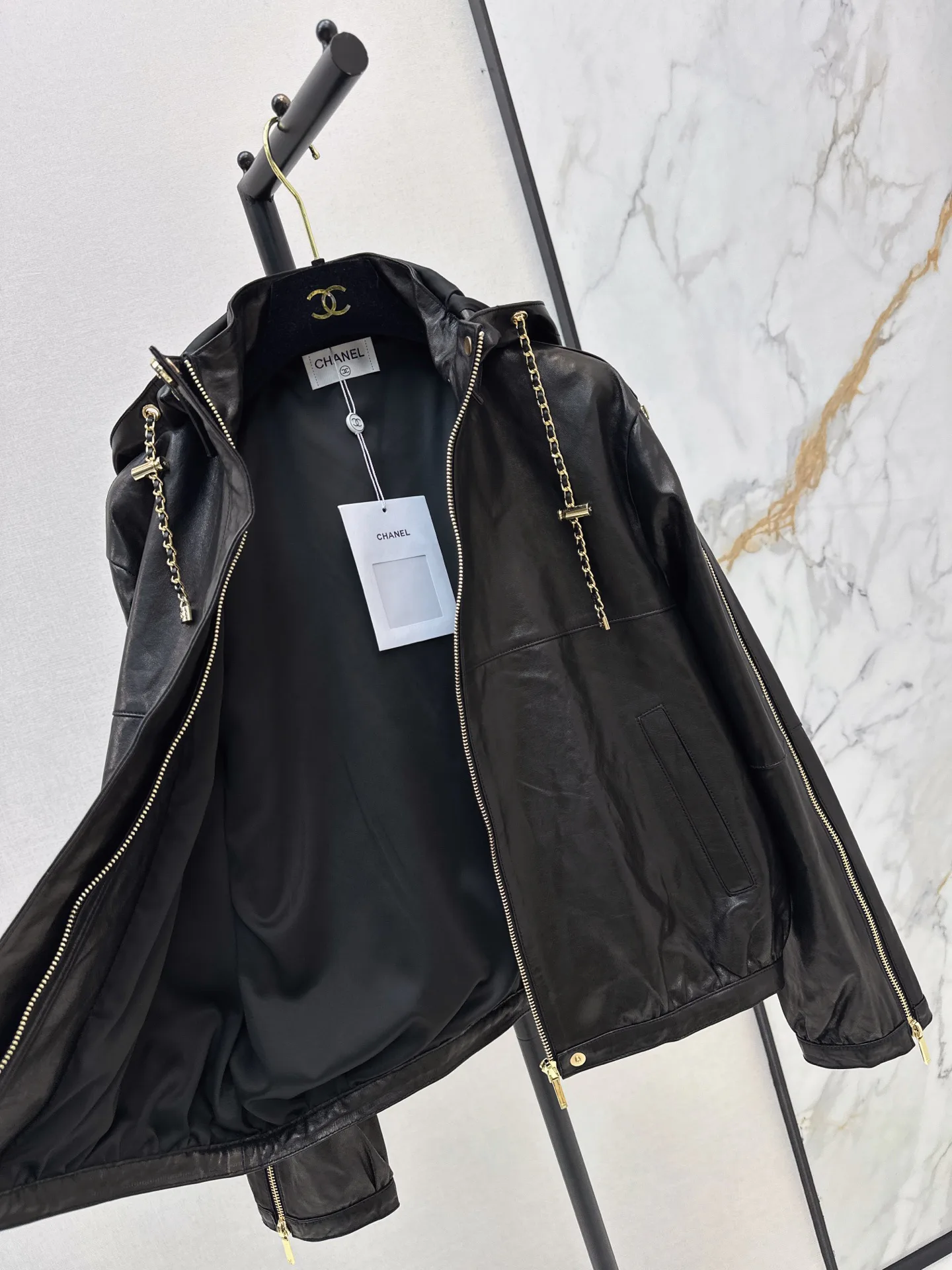 Кожаные Куртки И Дублёнки Женские Chanel 18757481