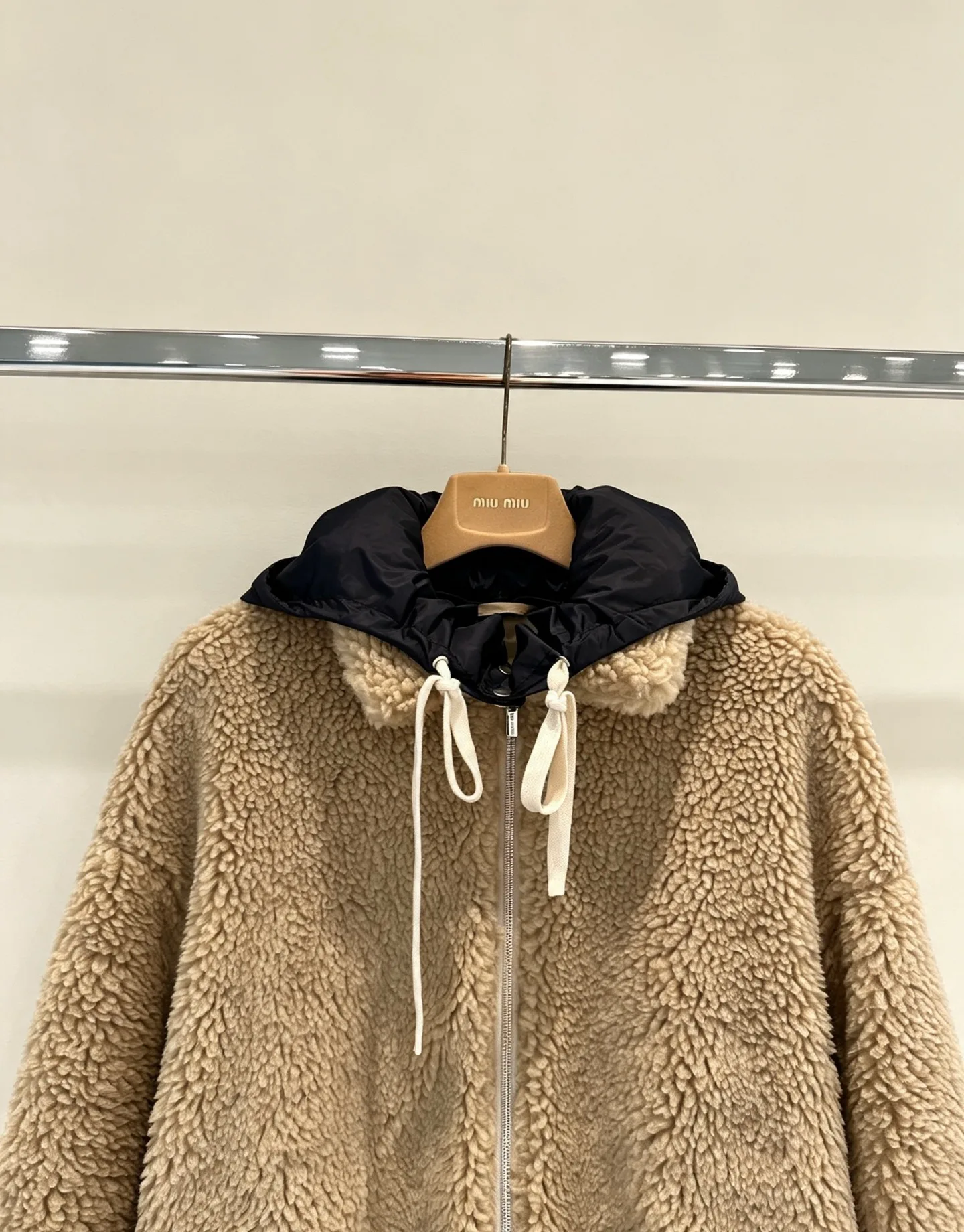 Куртки И Пуховики Женские Miu Miu 19074855