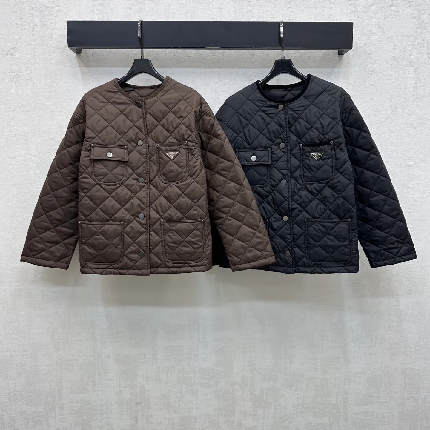 Куртки И Пуховики Женские Prada 18775149