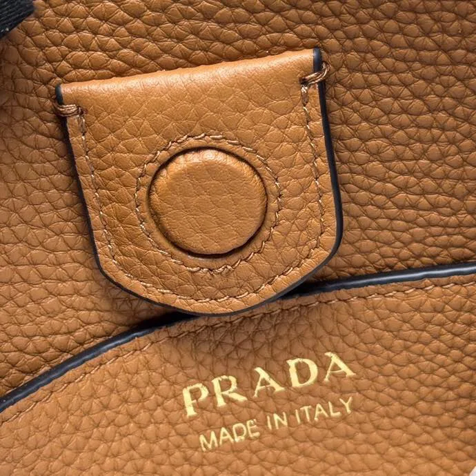Классические Сумки Женские Prada 13332189