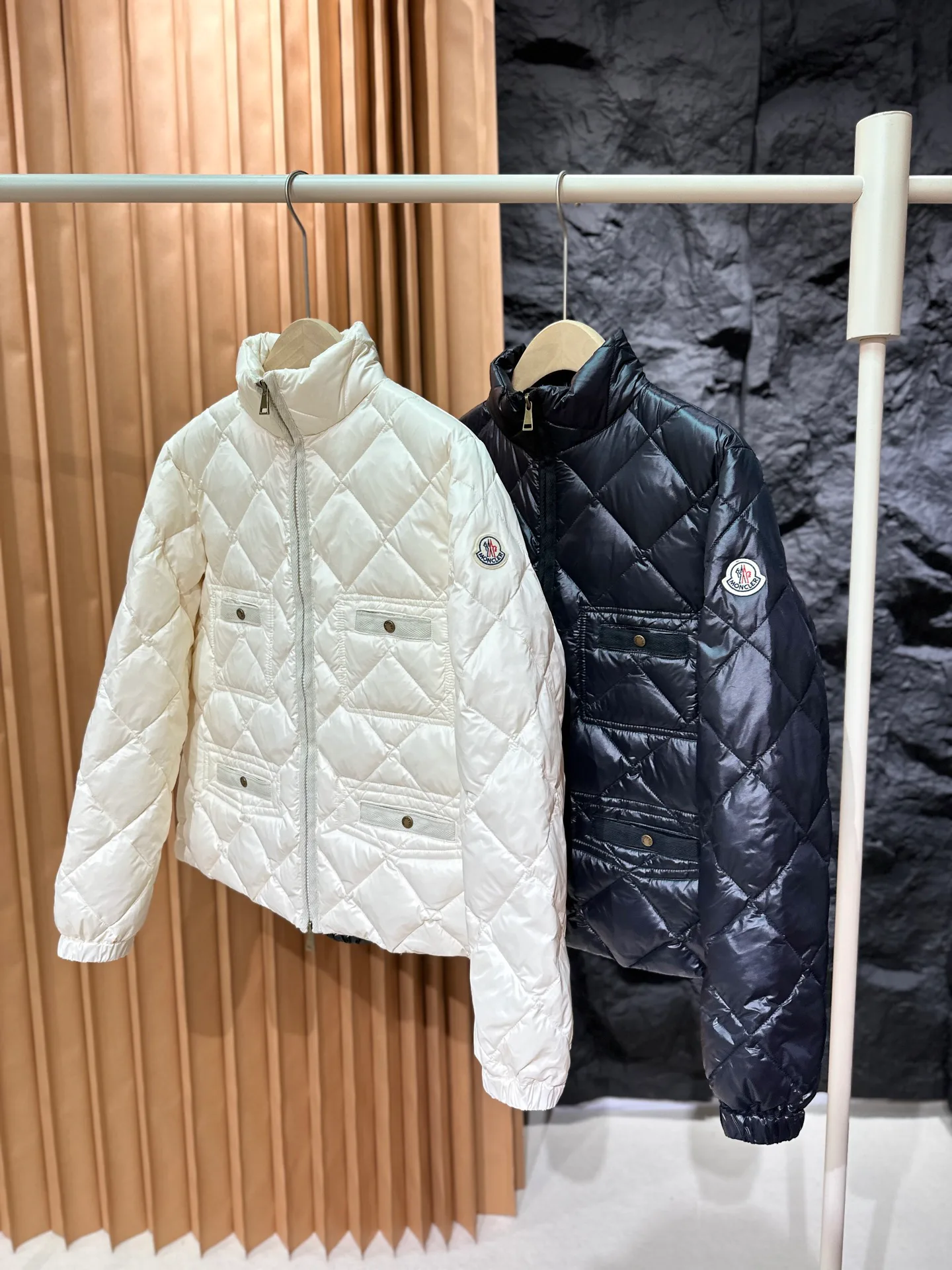 Куртки И Пуховики Женские Moncler 17938425