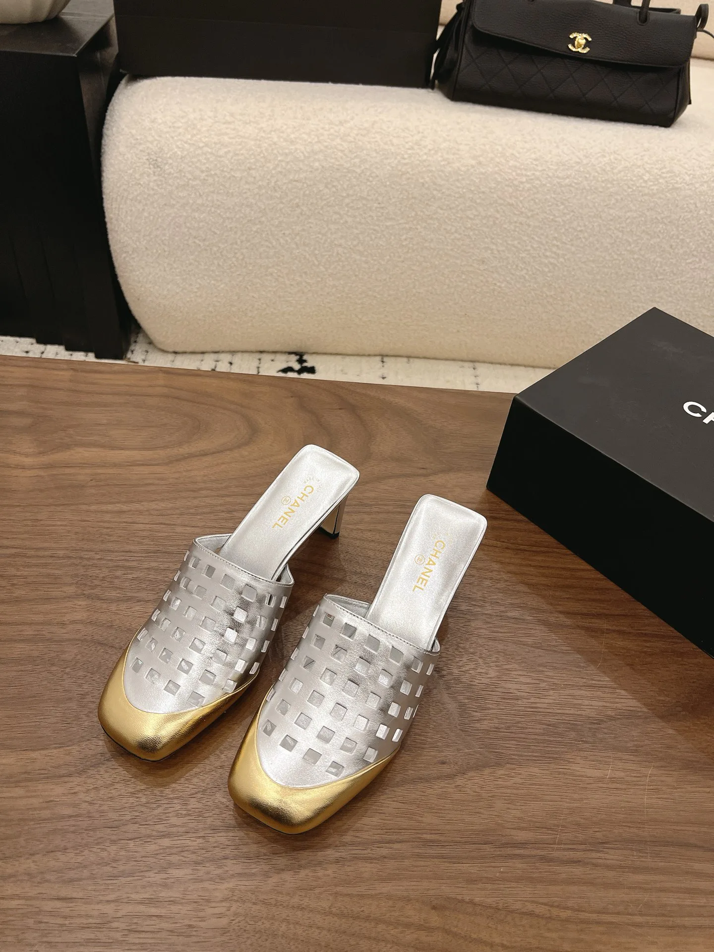 Босоножки Женские Chanel 16944152