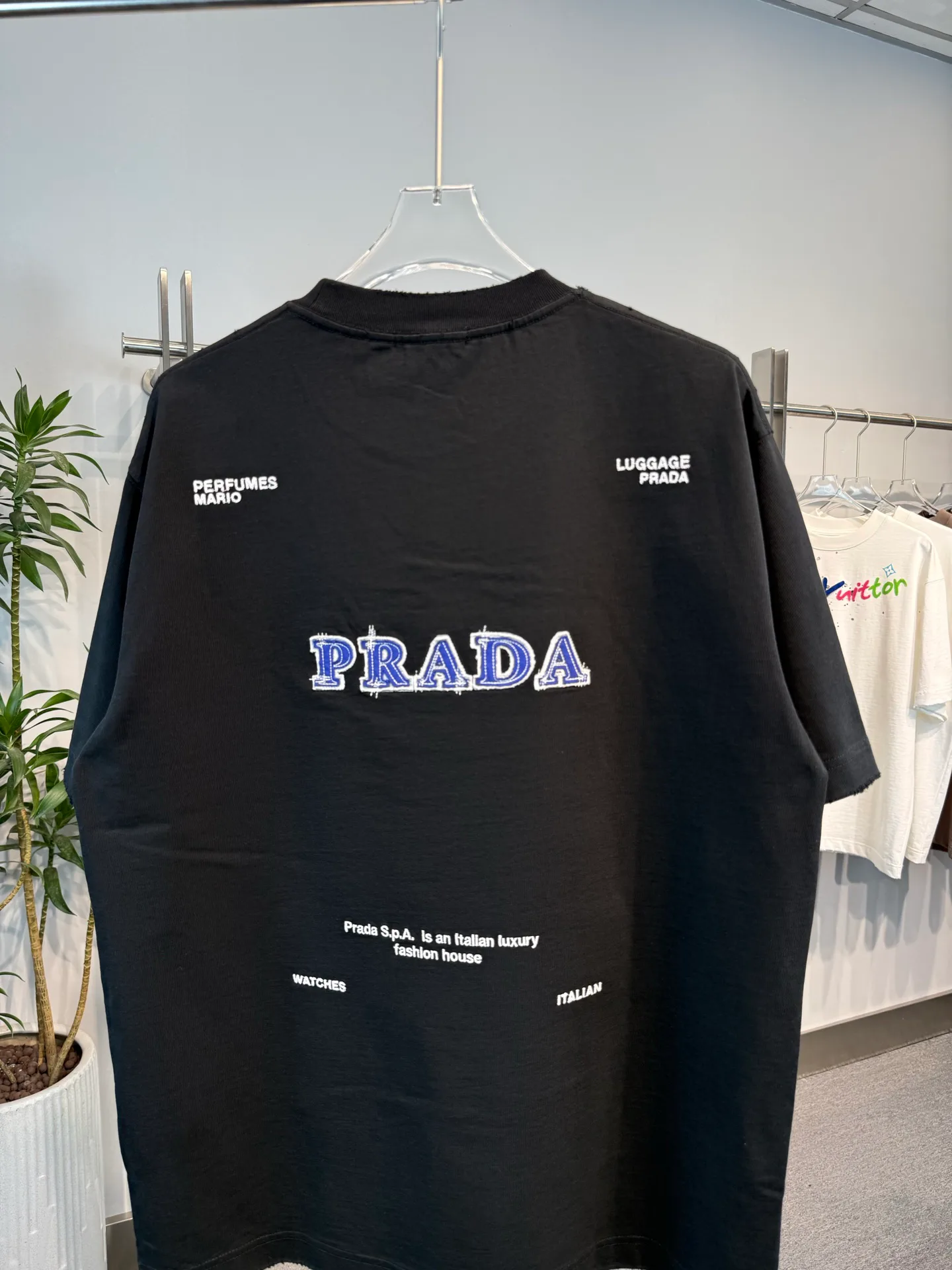 Футболки Женские Prada 11460854