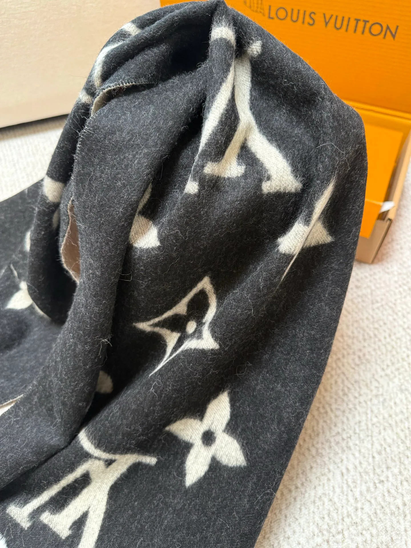 Шарфы Louis Vuitton 287782