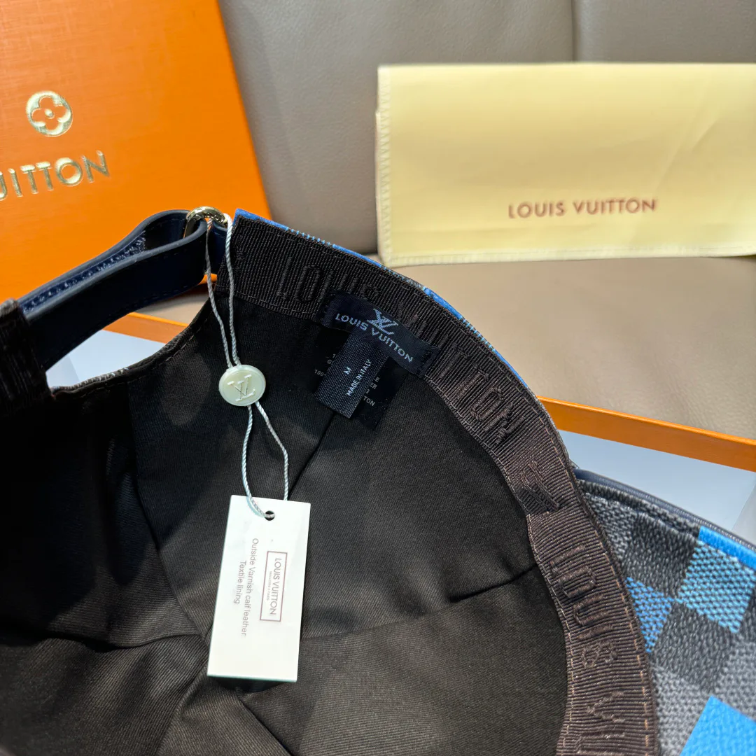 Головные Уборы Louis Vuitton 4550052