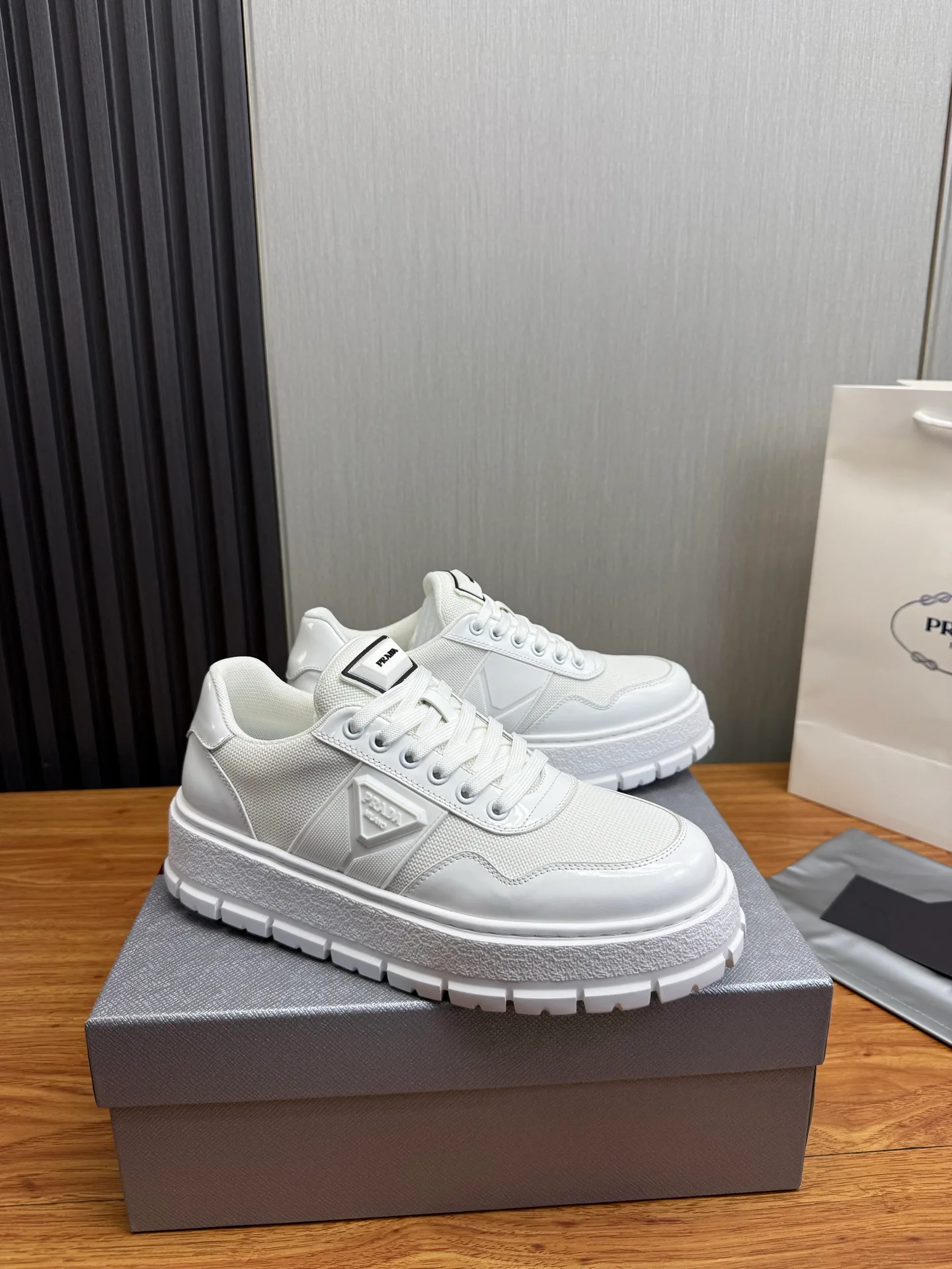 Лоферы И Туфли Мужские Prada 13537379