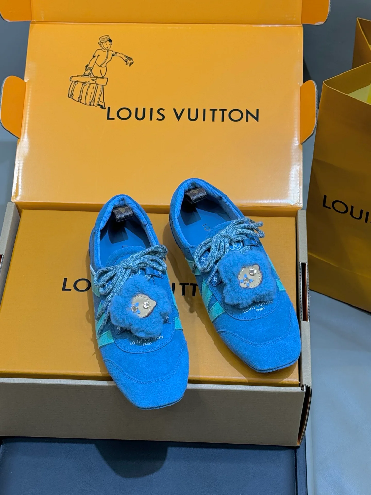 Кроссовки Женские Louis Vuitton 870536