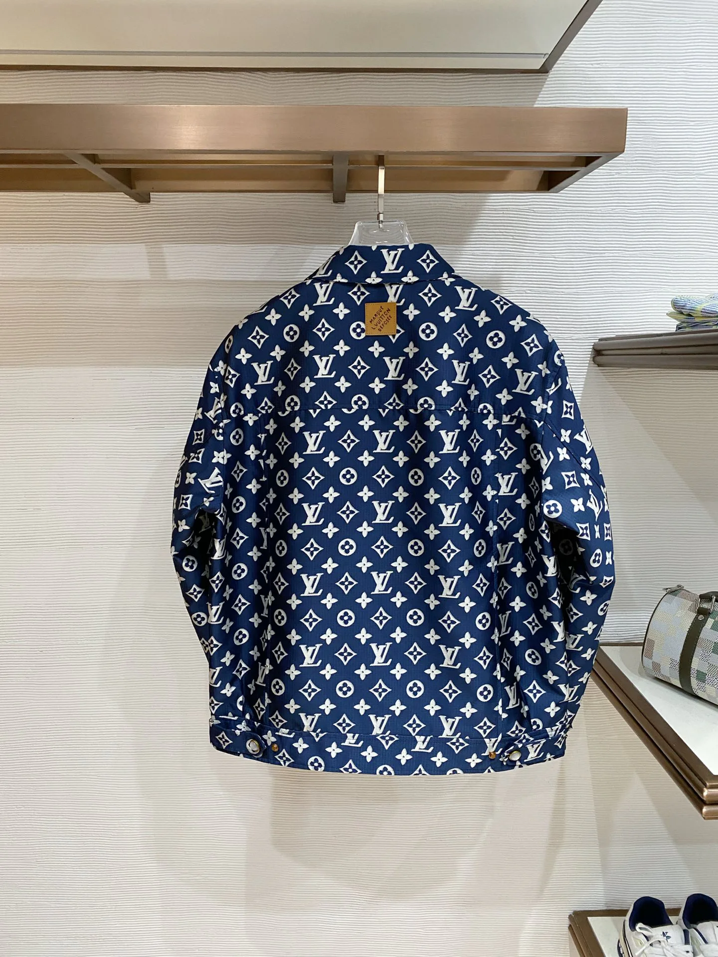 Куртки И Пуховики Мужские Louis Vuitton 10197300