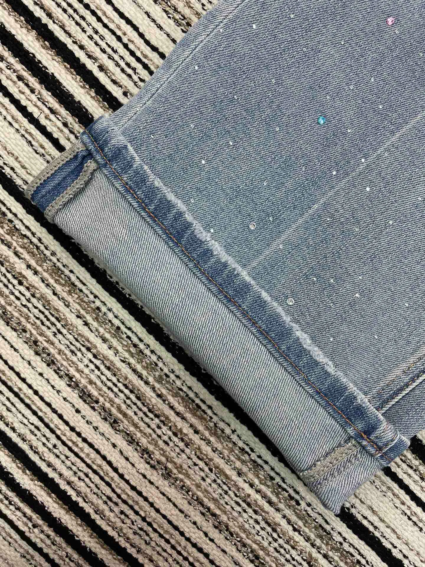 Джинсы Женские Chanel 11429347