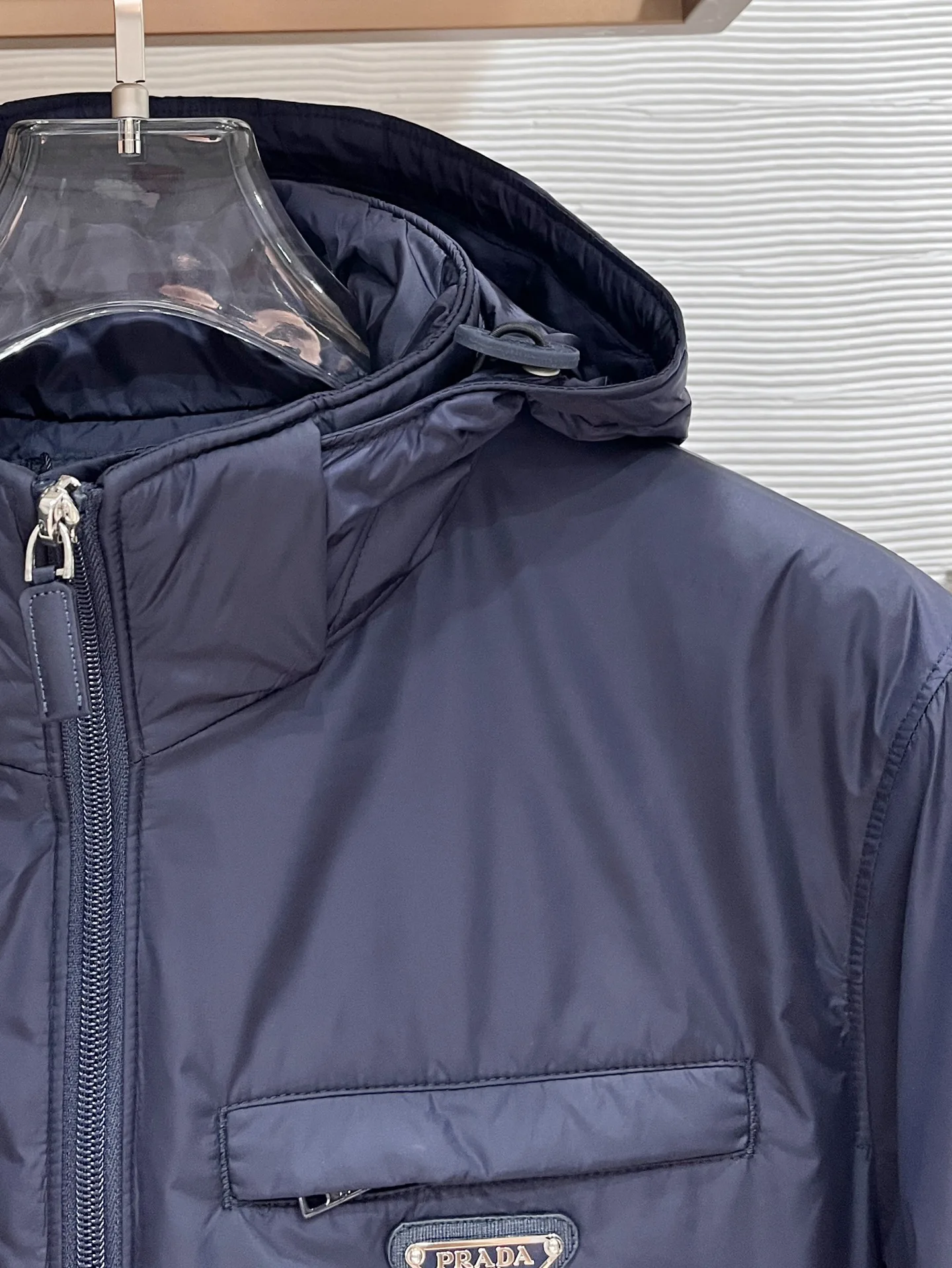 Куртки И Пуховики Женские Prada 18537444