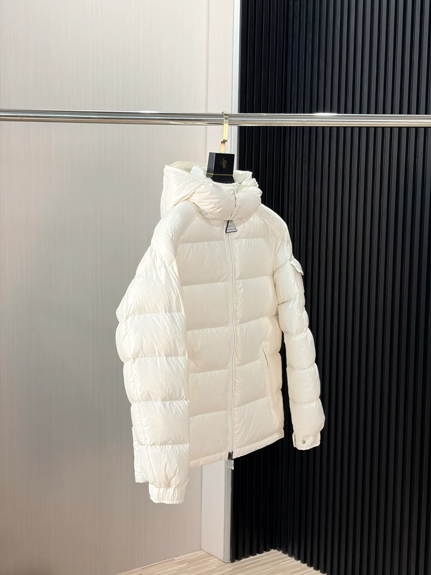 Куртки И Пуховики Женские Moncler 18228820