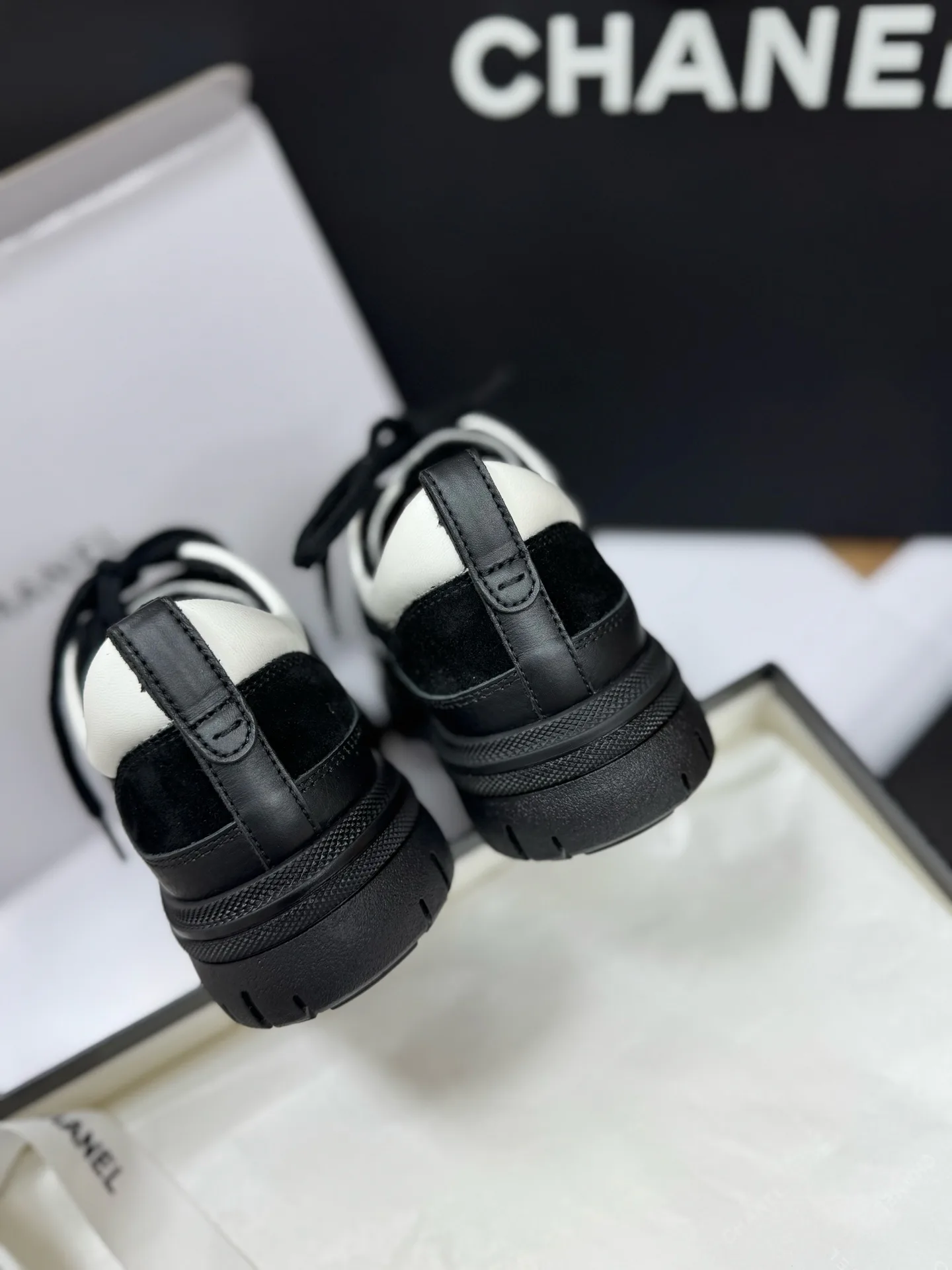 Кроссовки Женские Chanel 63310