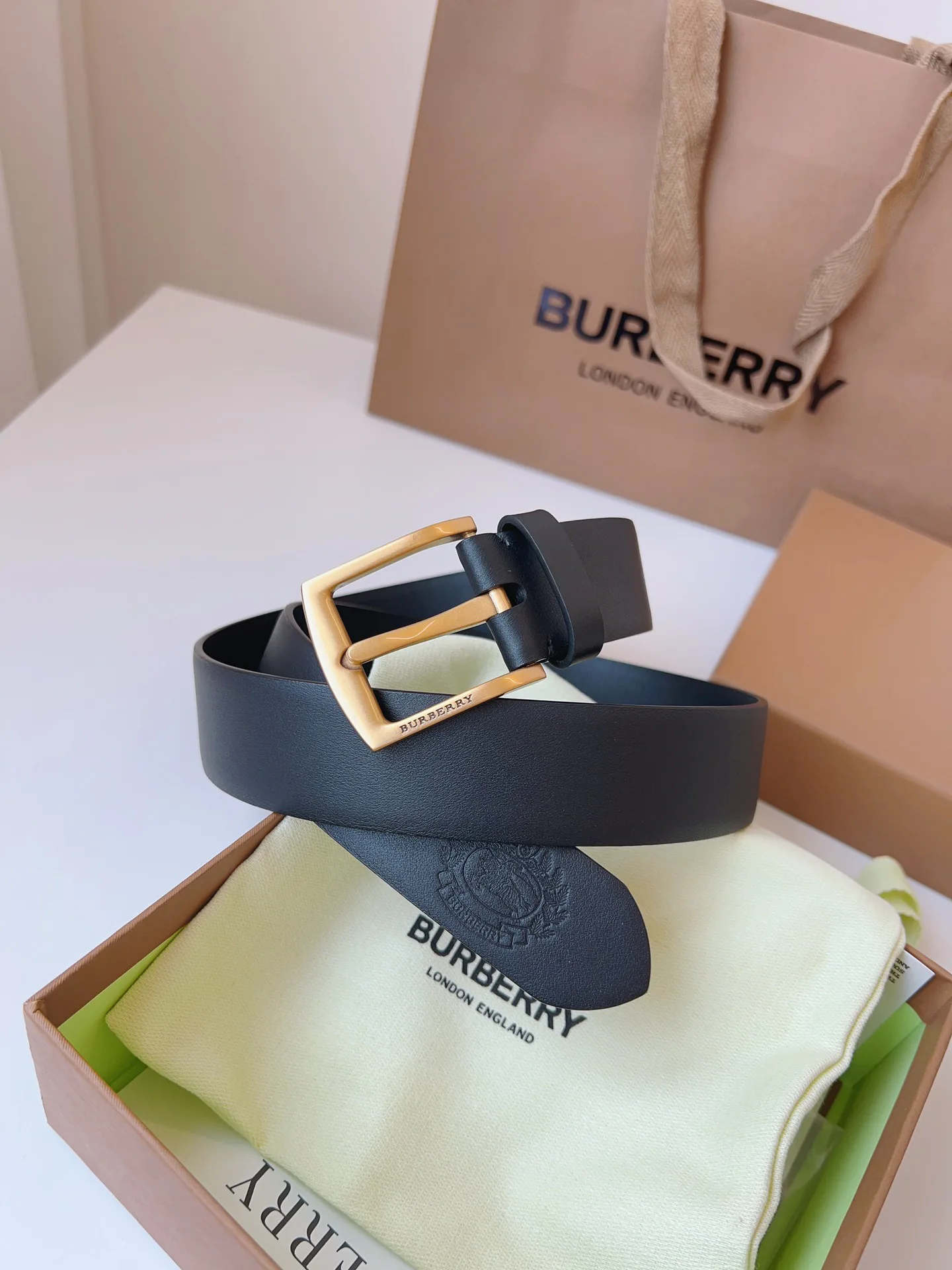 Ремни Burberry 11648714