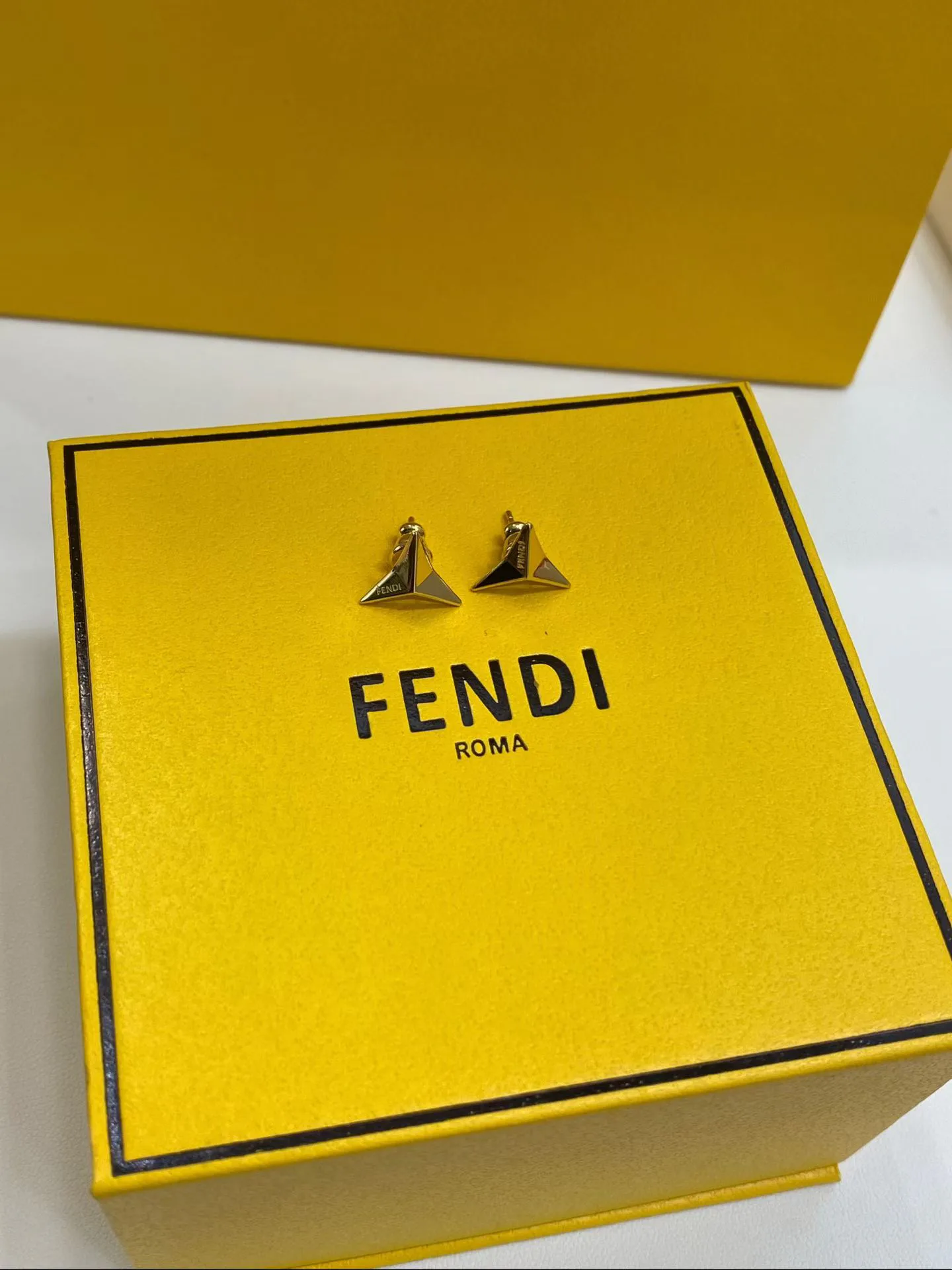 Бижутерия Fendi 18123179