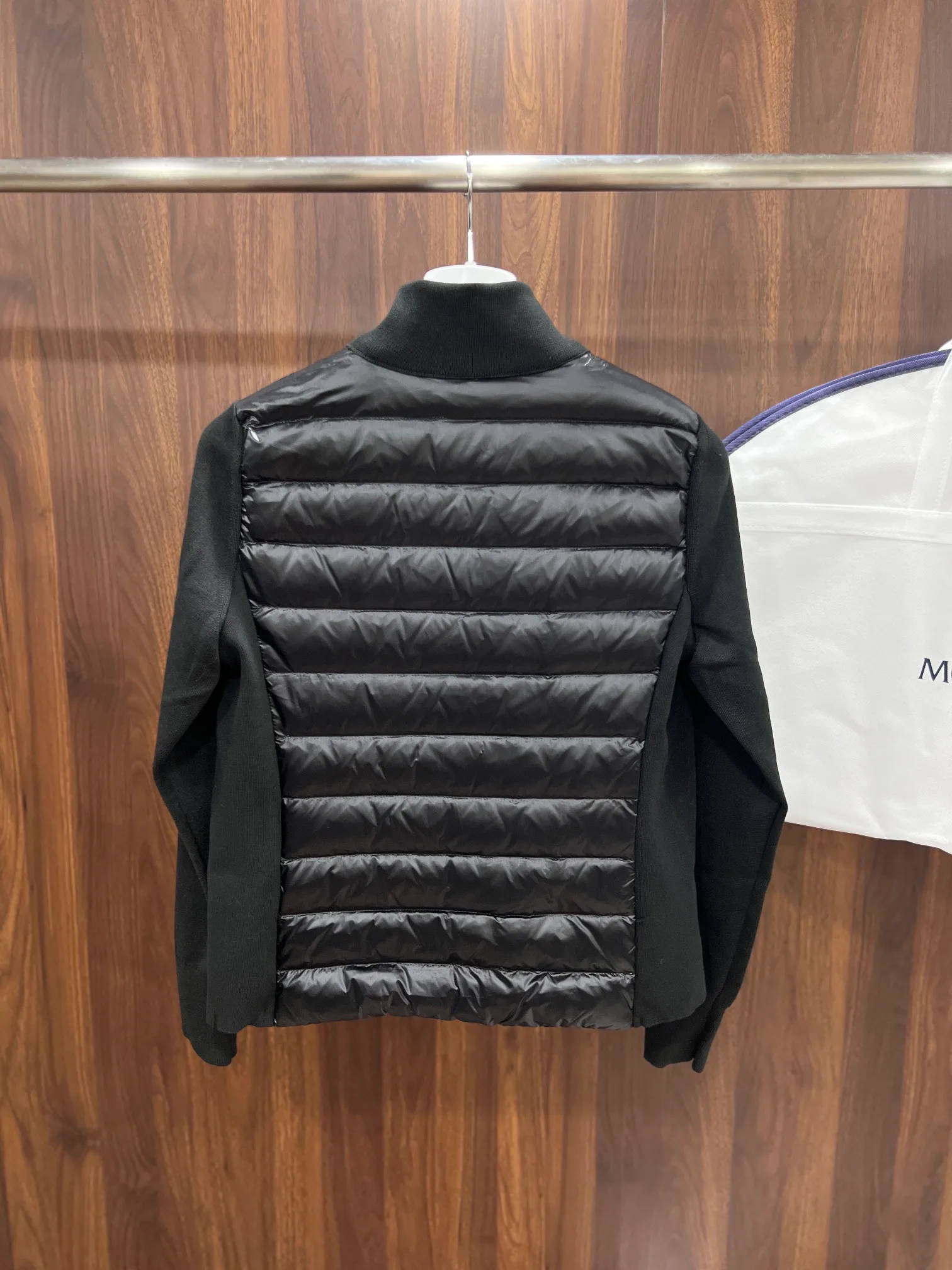 Куртки И Пуховики Женские Moncler 14808886