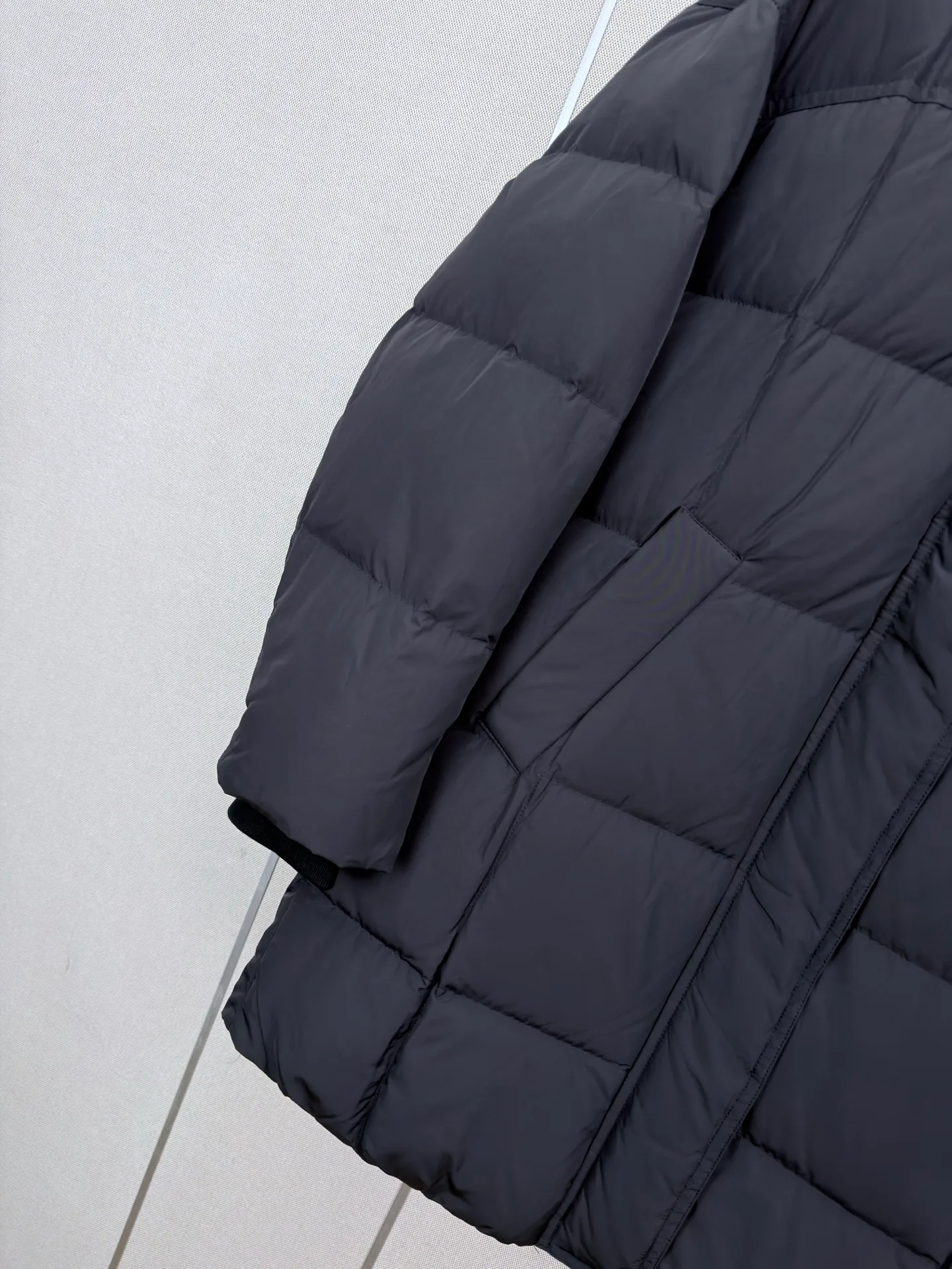 Куртки И Пуховики Женские Prada 18402405