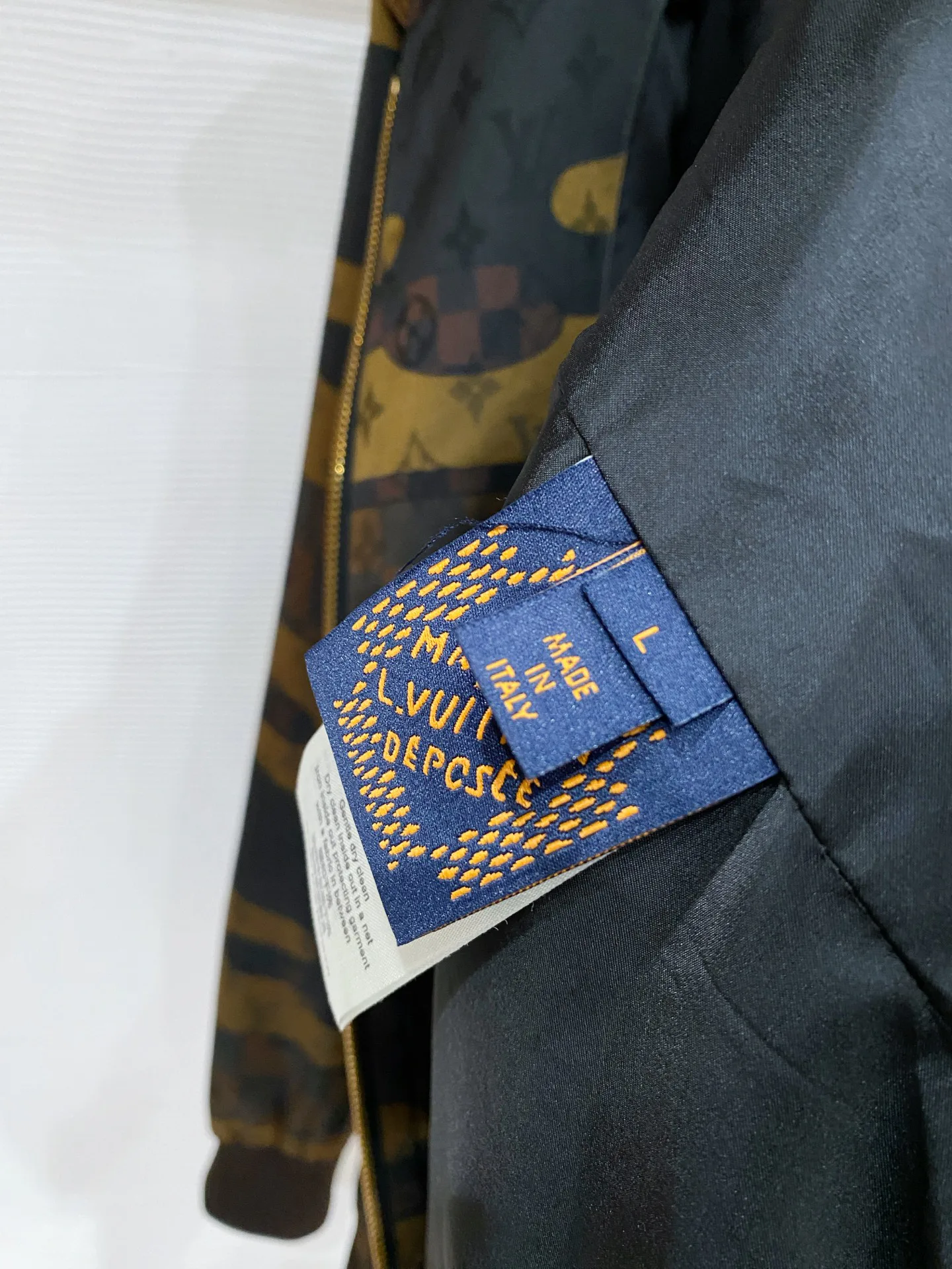 Куртки И Пуховики Мужские Louis Vuitton 11392177