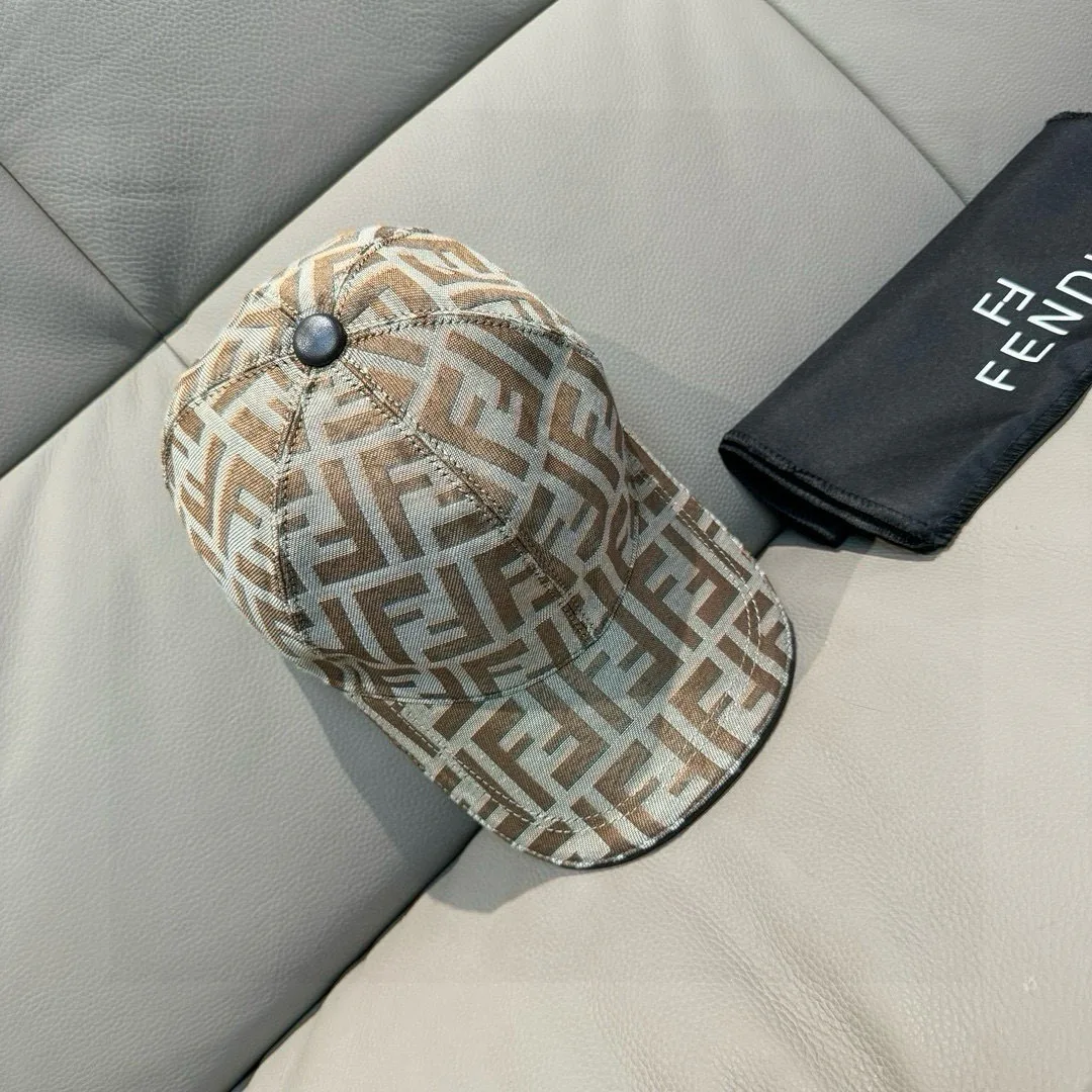 Головные Уборы Fendi 17050