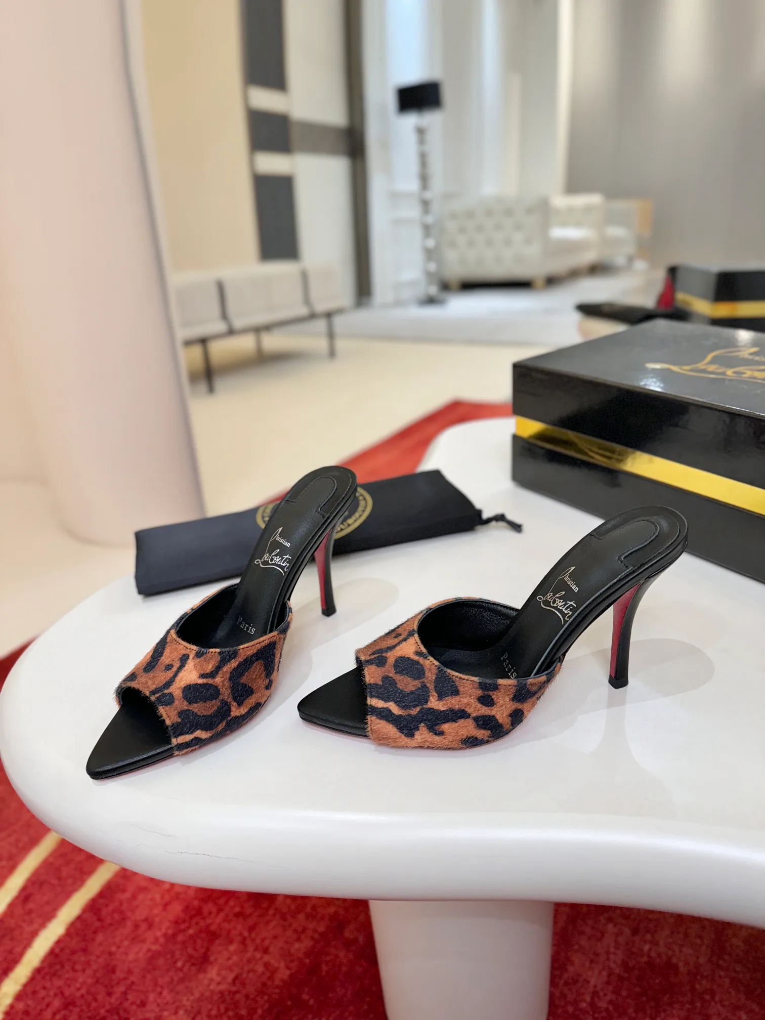 Туфли Женские Christian Louboutin 1284478