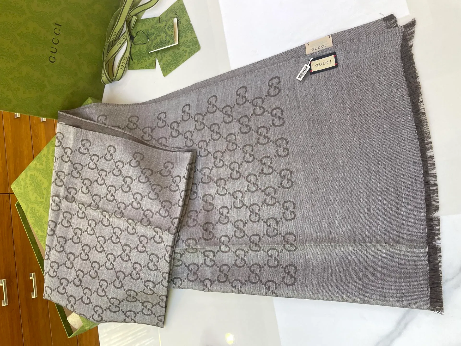 Шарфы Gucci 416812