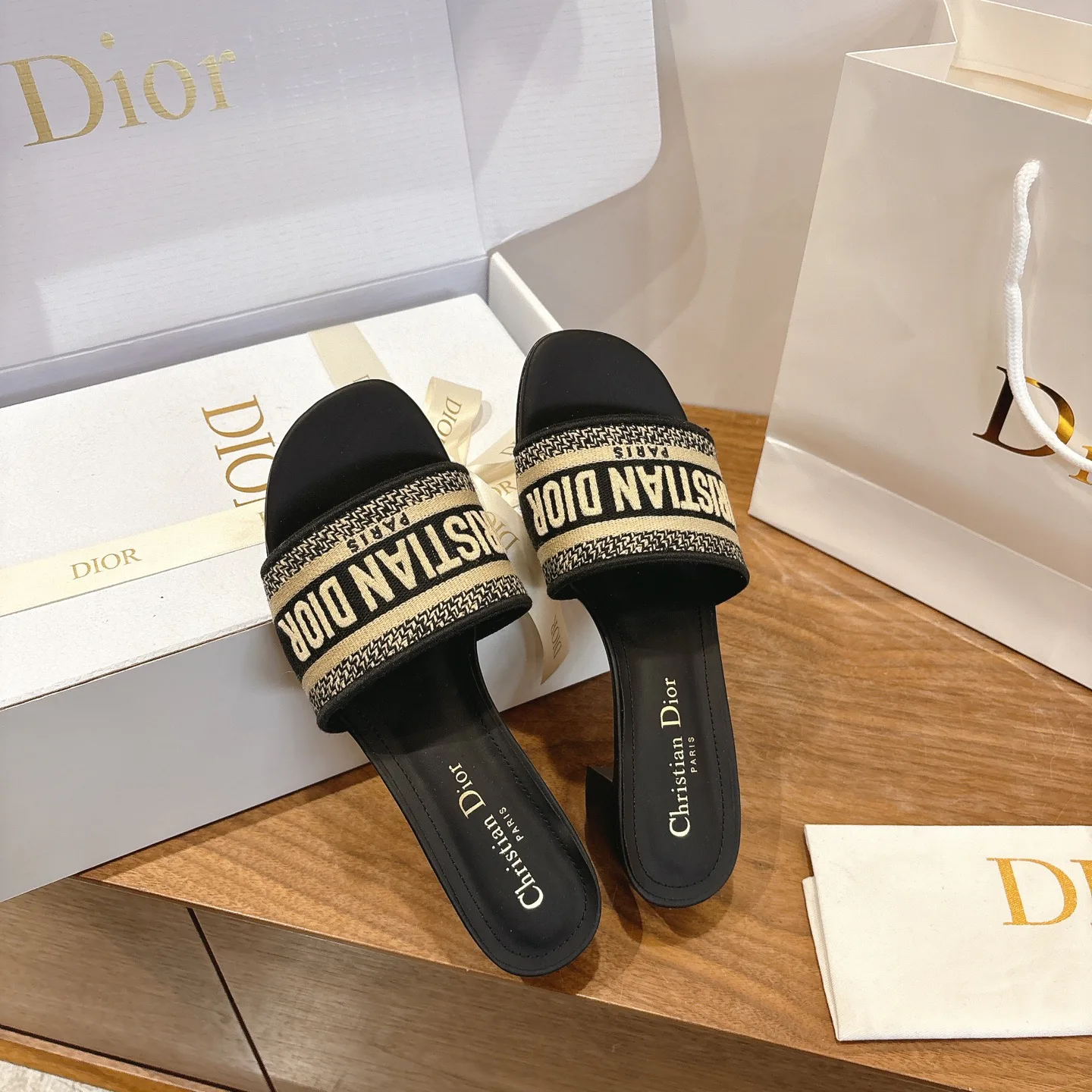 Босоножки Женские Christian Dior 1137339