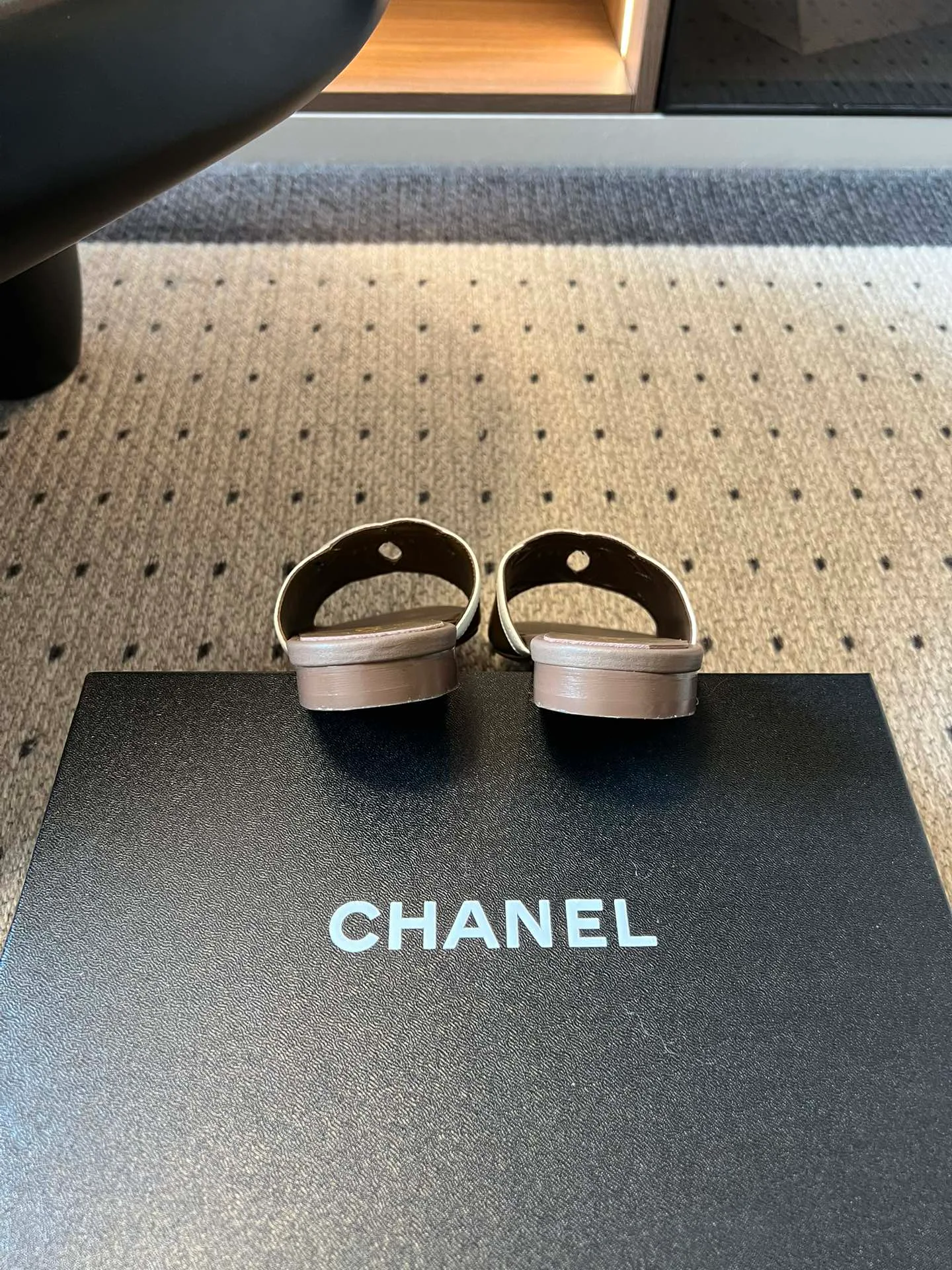 Шлепанцы Женские Chanel 11641737