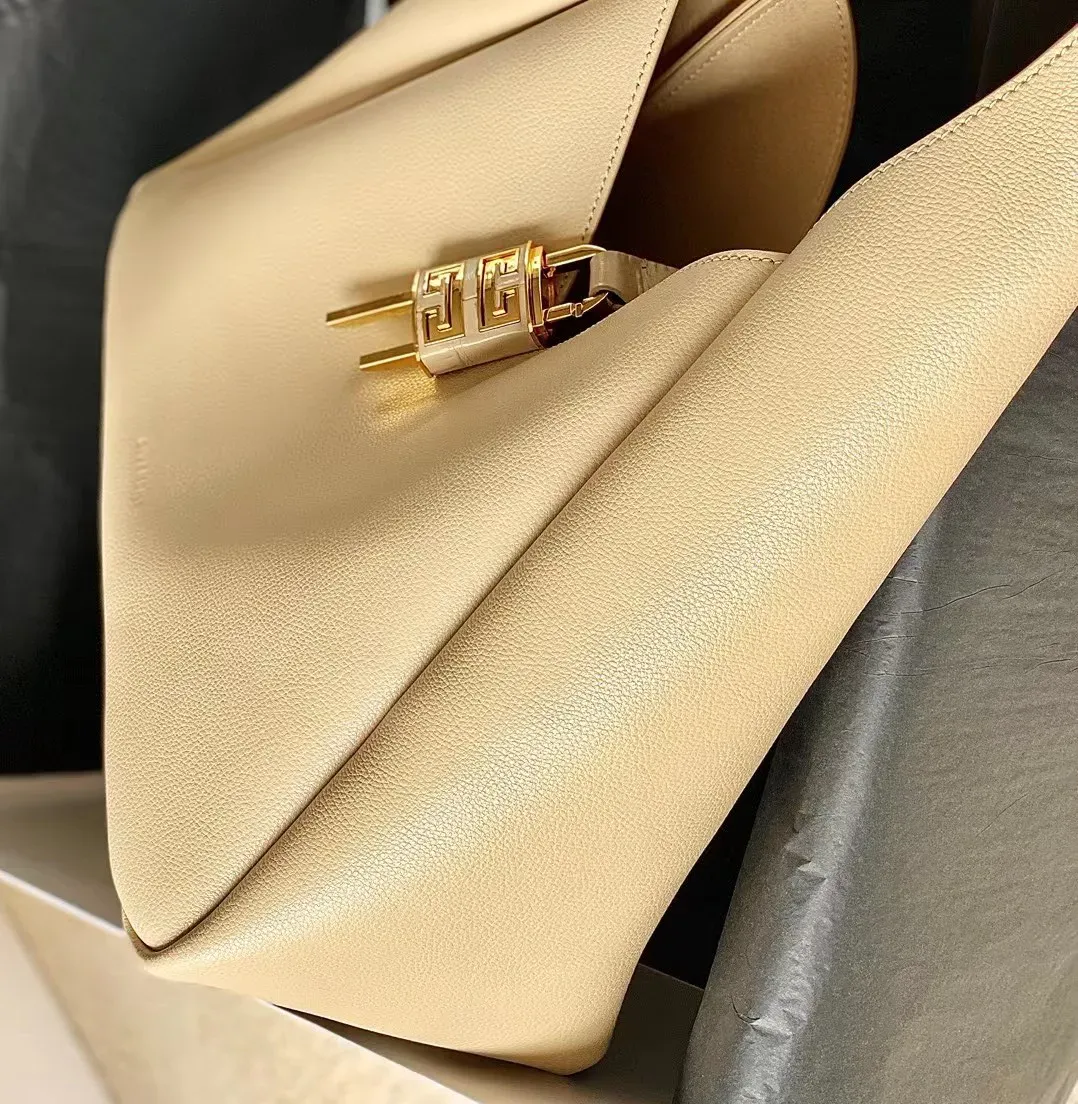 Сумки На Ремне Женские Givenchy 393499