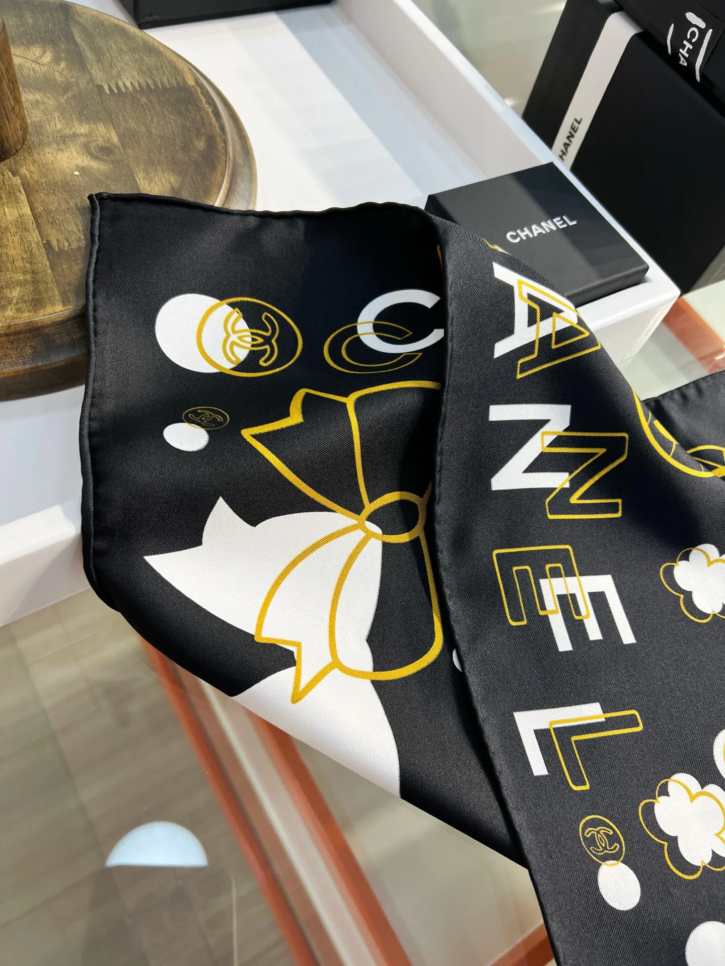 Платки Chanel 1592216
