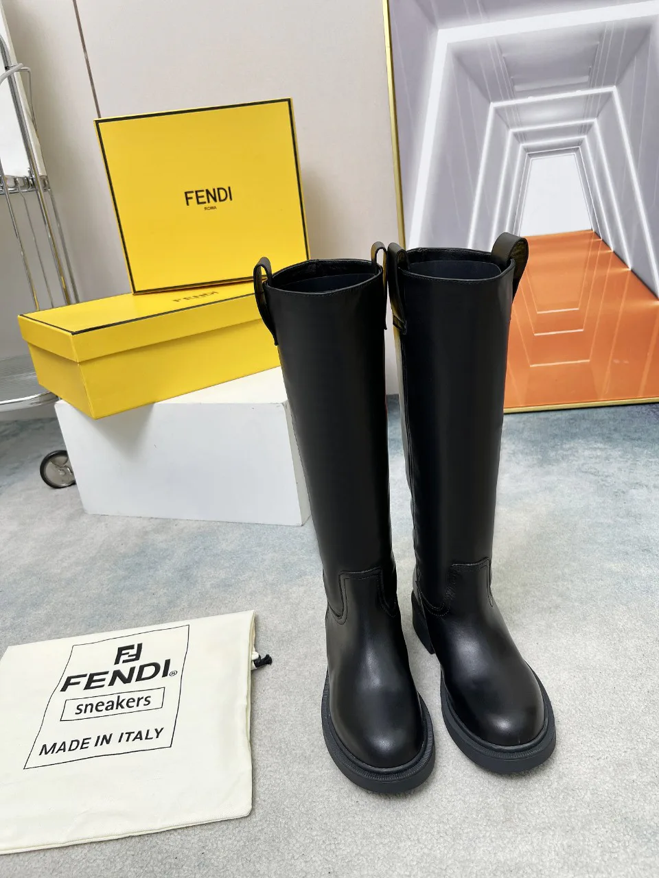 Сапоги Женские Fendi 18104308