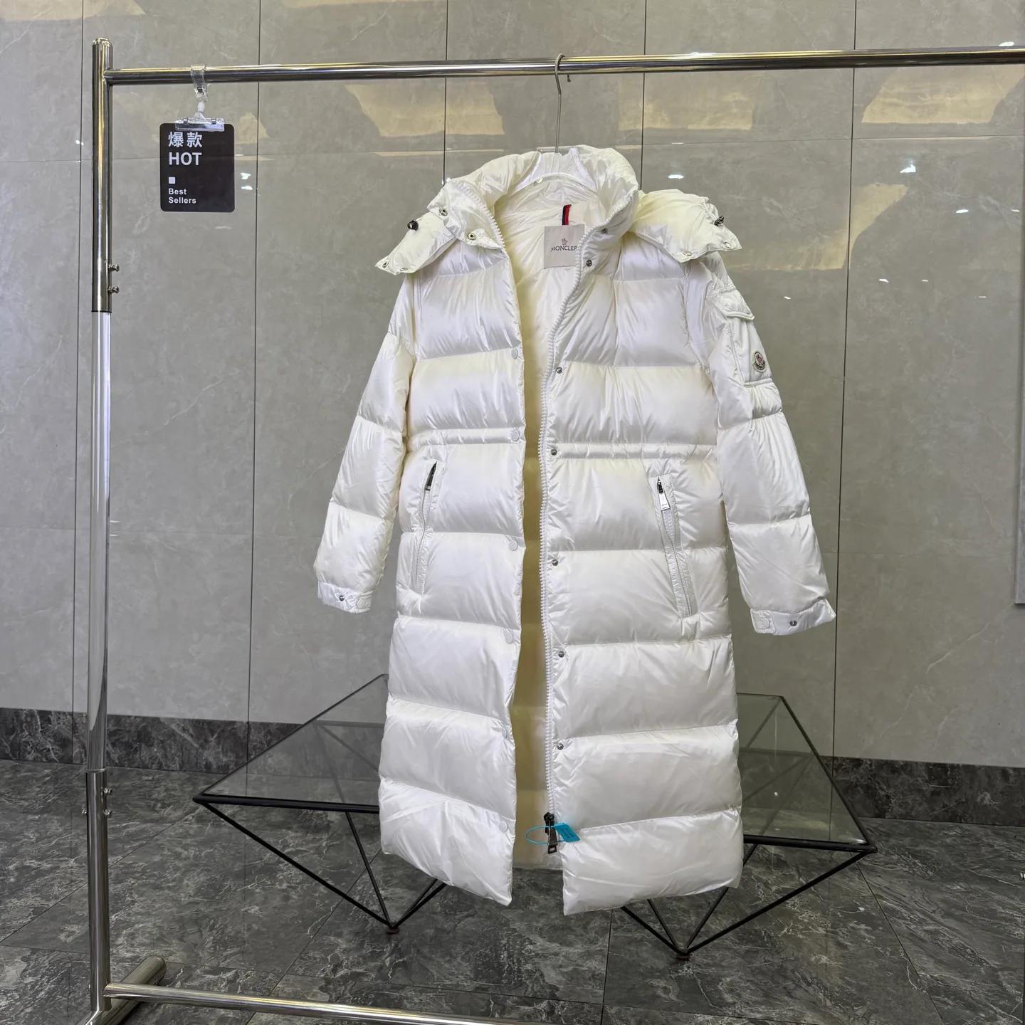 Куртки И Пуховики Женские Moncler 17923585