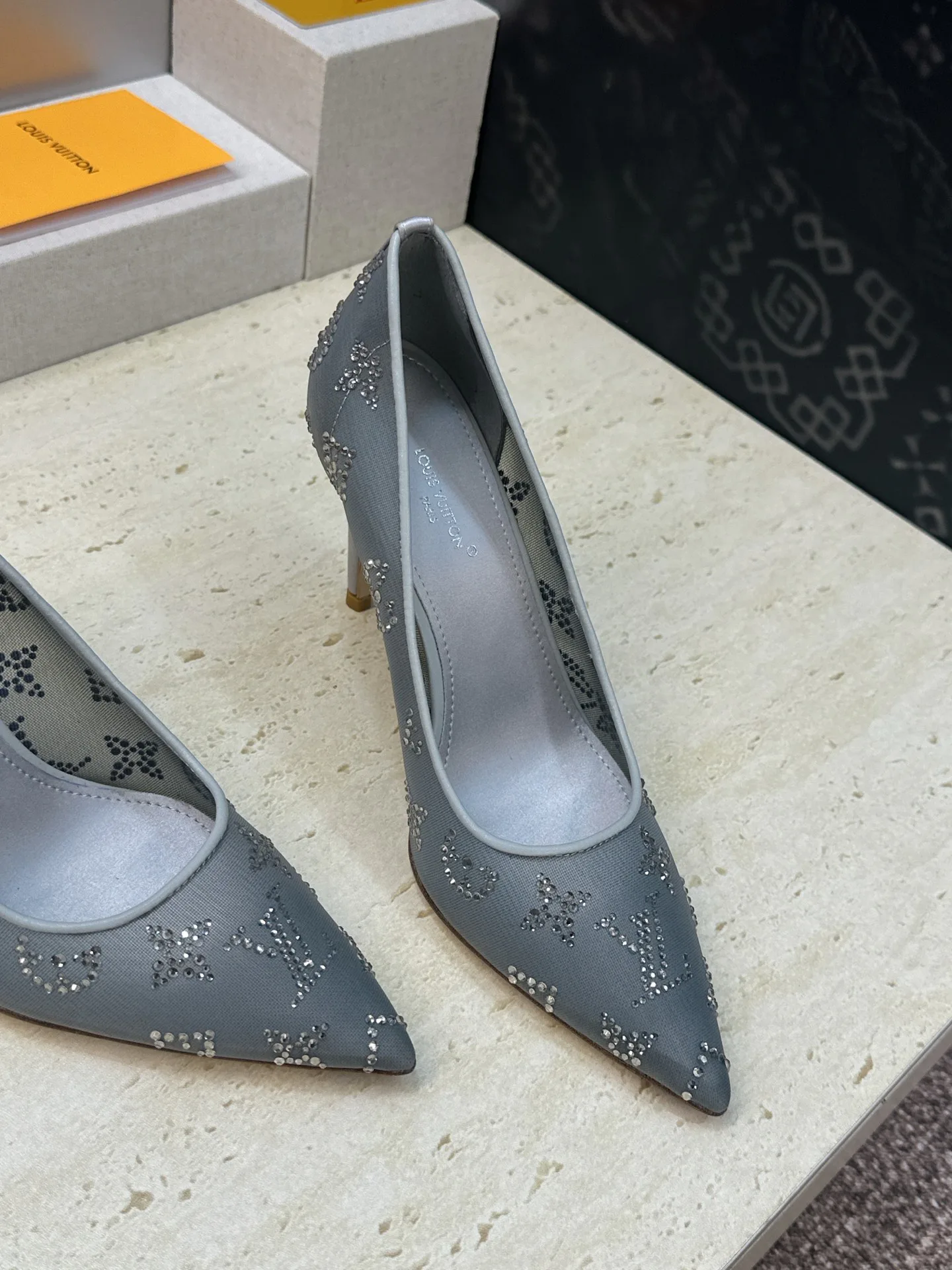 Туфли Женские Louis Vuitton 13346483