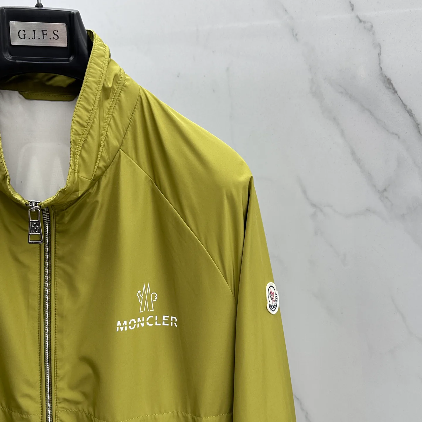 Куртки И Пуховики Мужские Moncler 2237381