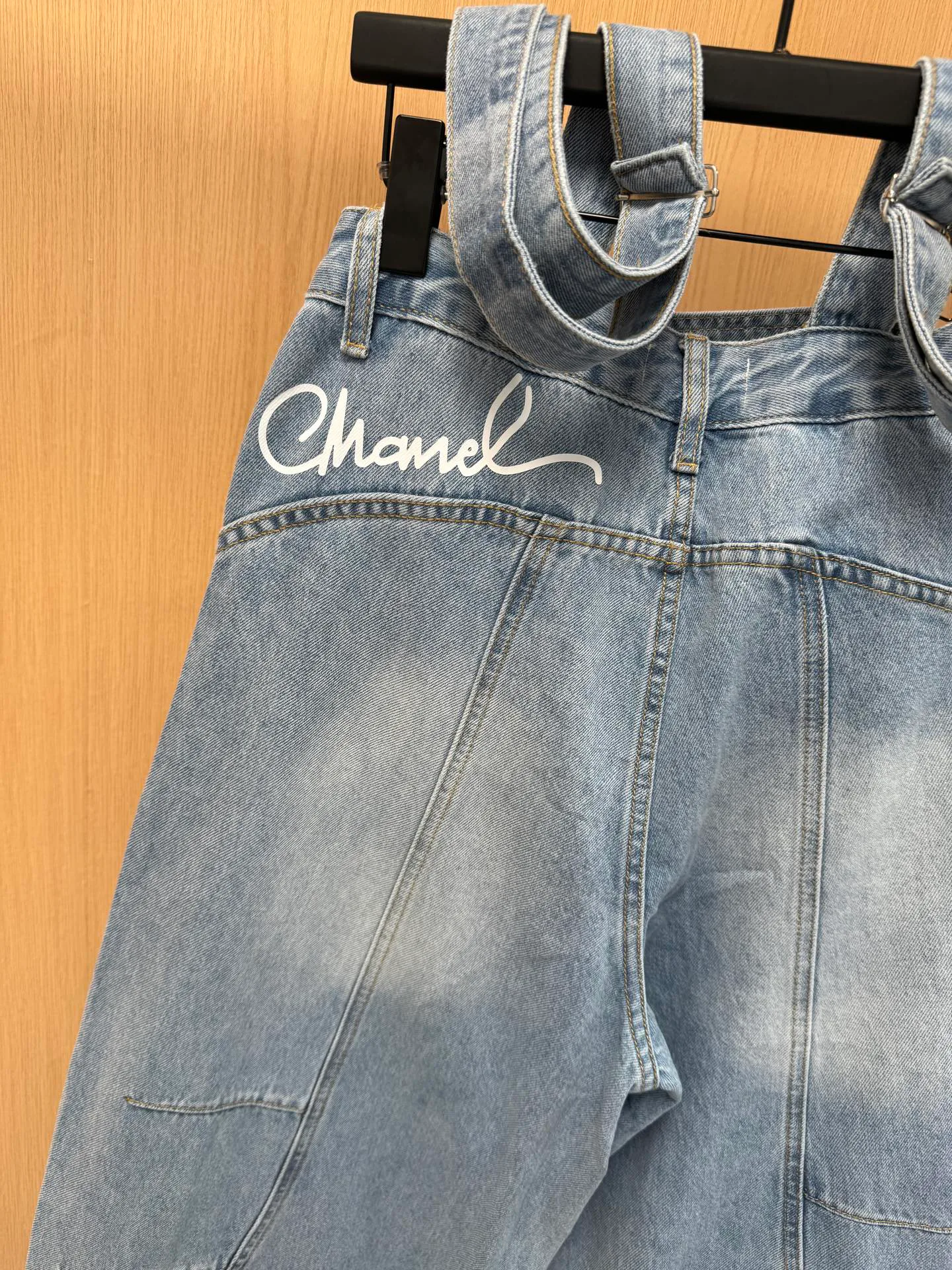 Джинсы Женские Chanel 12592759