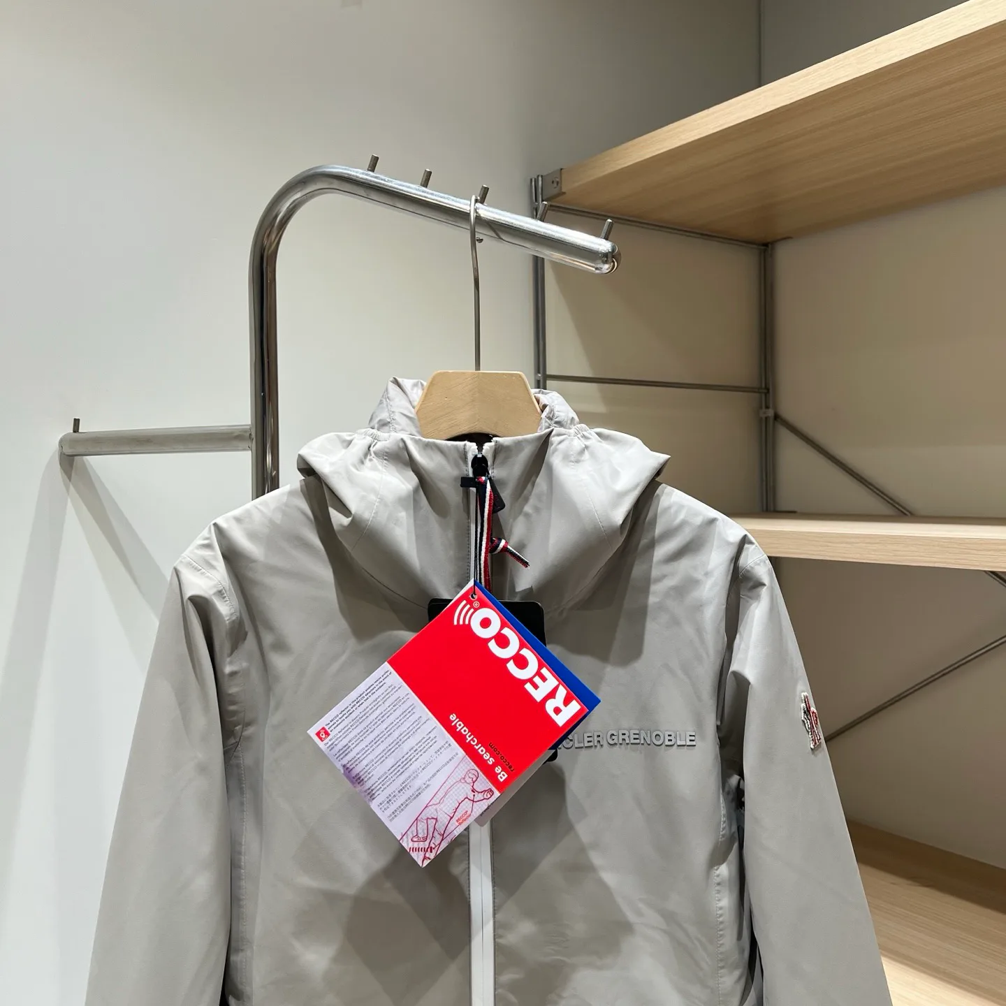 Куртки И Пуховики Женские Moncler 18131363