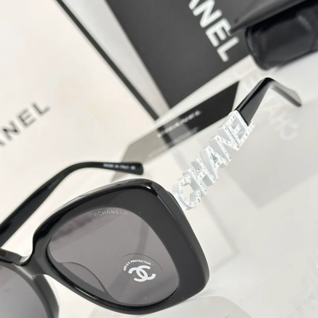 Очки Chanel 17350190