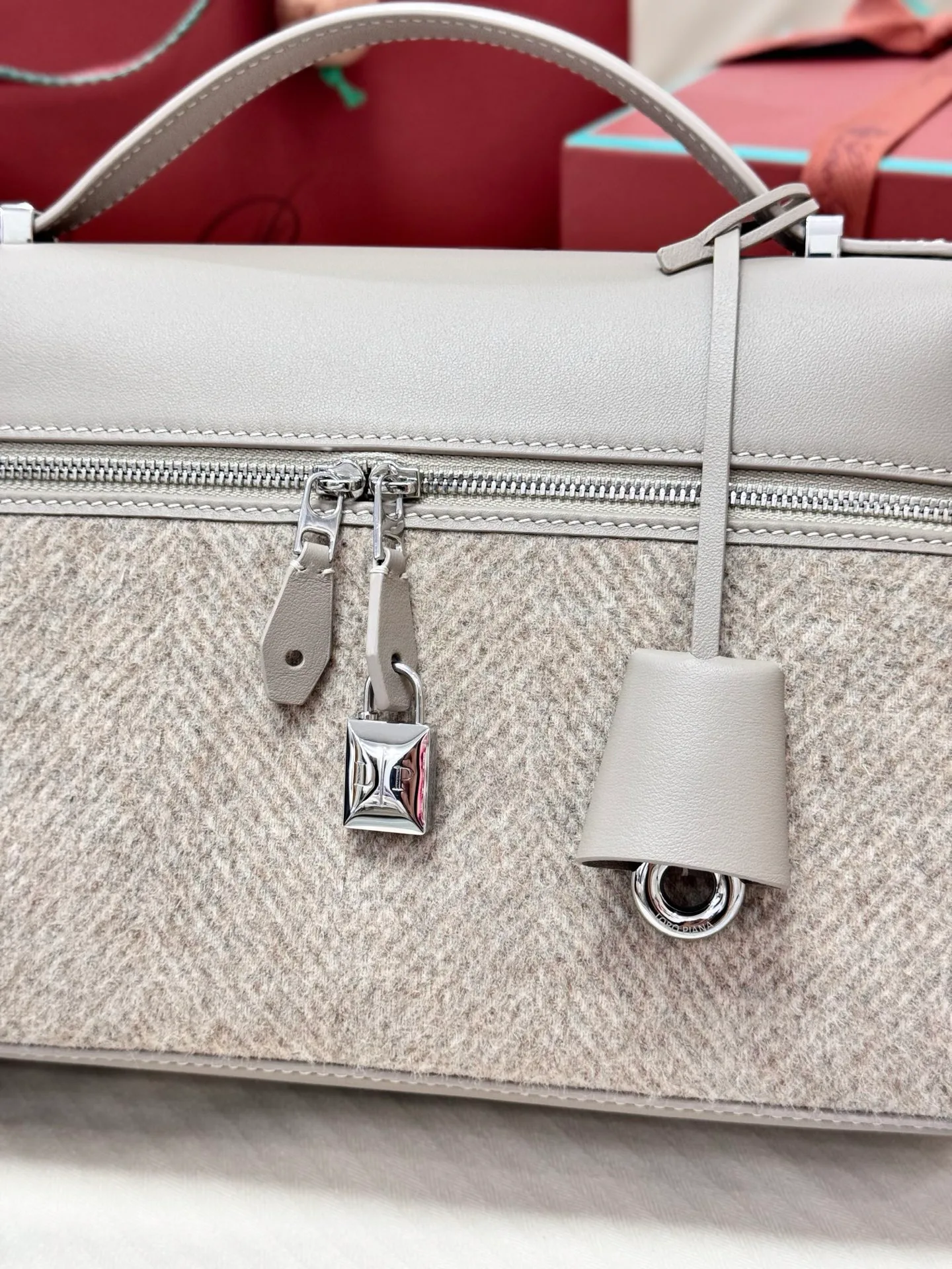 Классические Сумки Женские Loro Piana 17565042