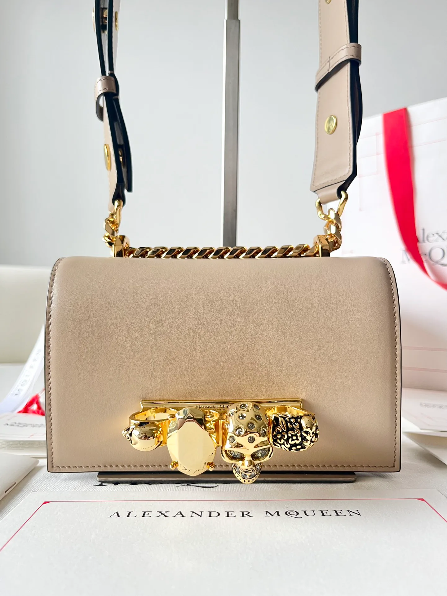 Сумки На Ремне Женские Alexander Mcqueen 11533081