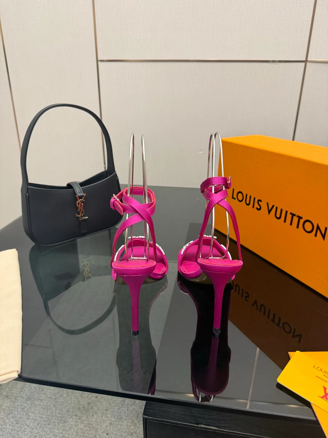Босоножки Женские Louis Vuitton 5052034