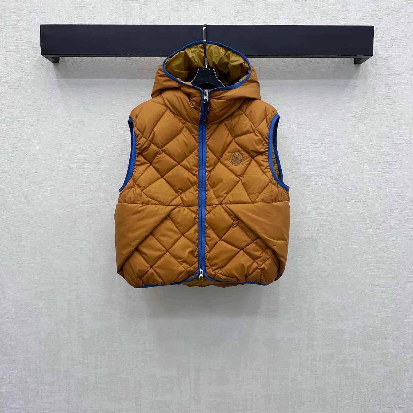 Жилеты Женские Moncler 18480677