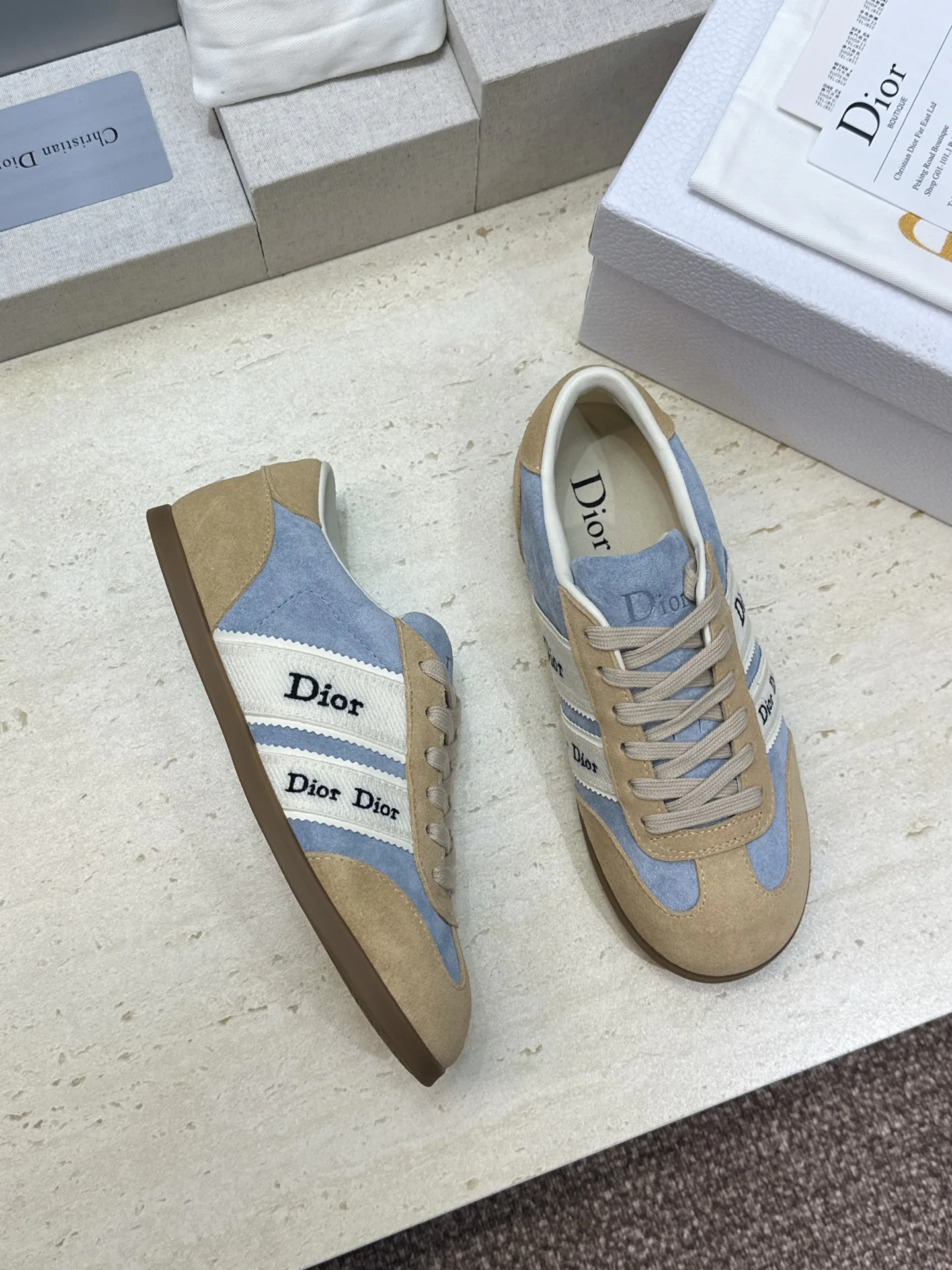 Кроссовки Женские Christian Dior 17612349