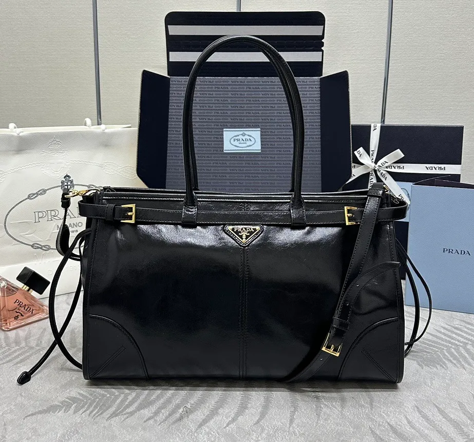 Классические Сумки Женские Prada 11462548