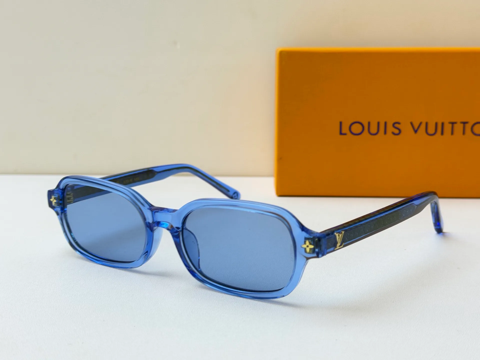 Очки Louis Vuitton 17188488