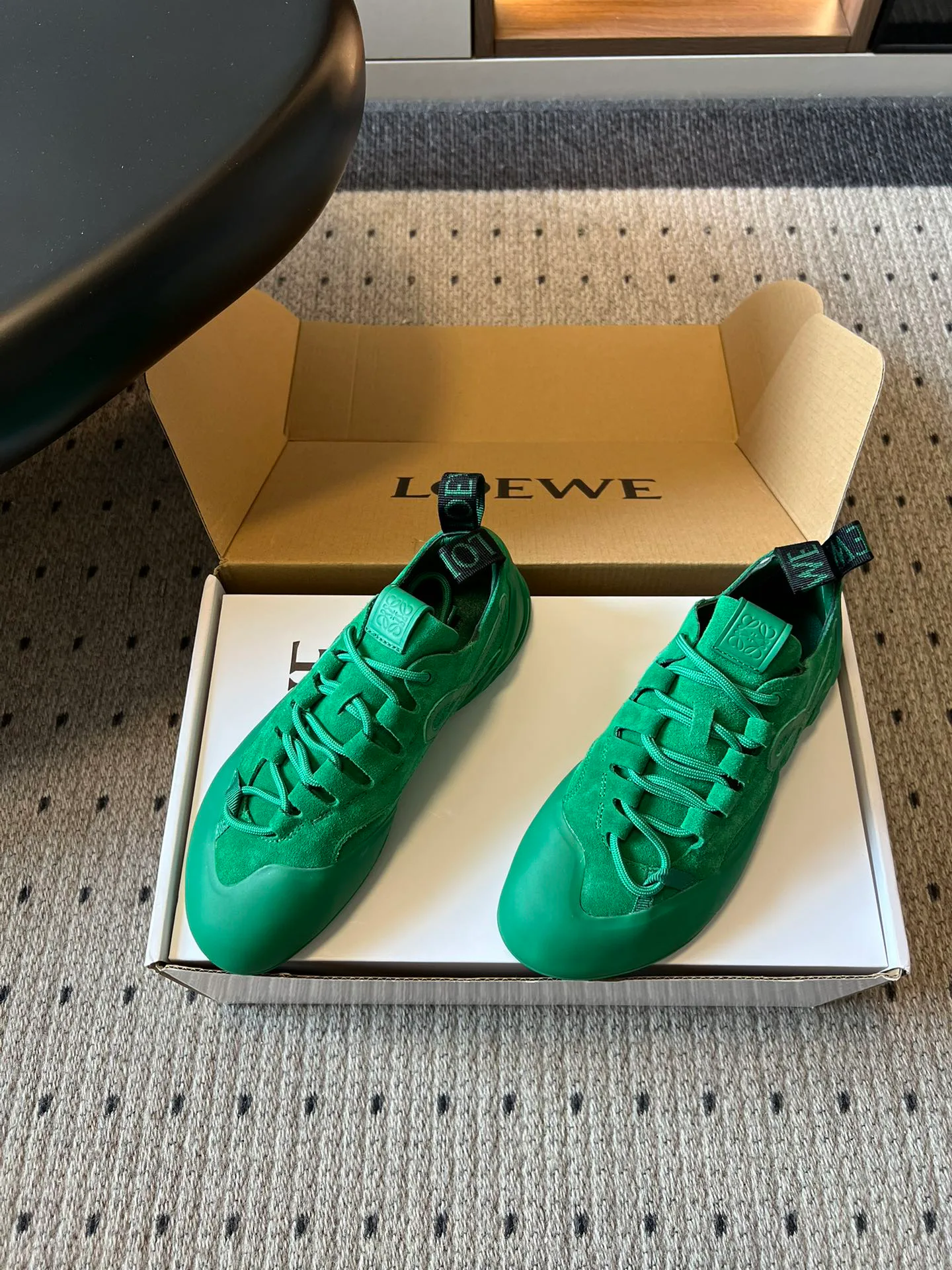 Кроссовки Женские Loewe 11867634