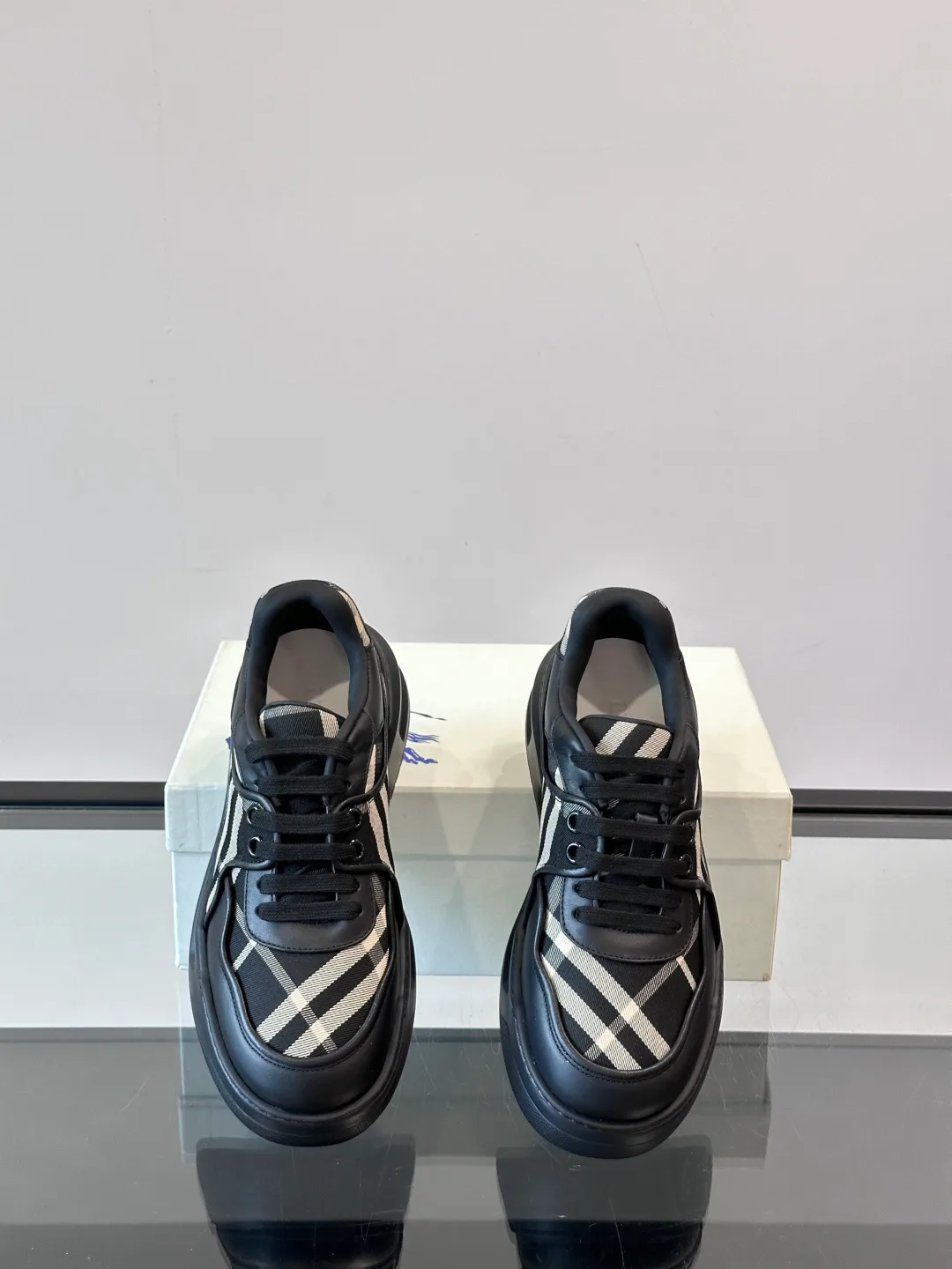 Кроссовки Мужские Burberry 12932267