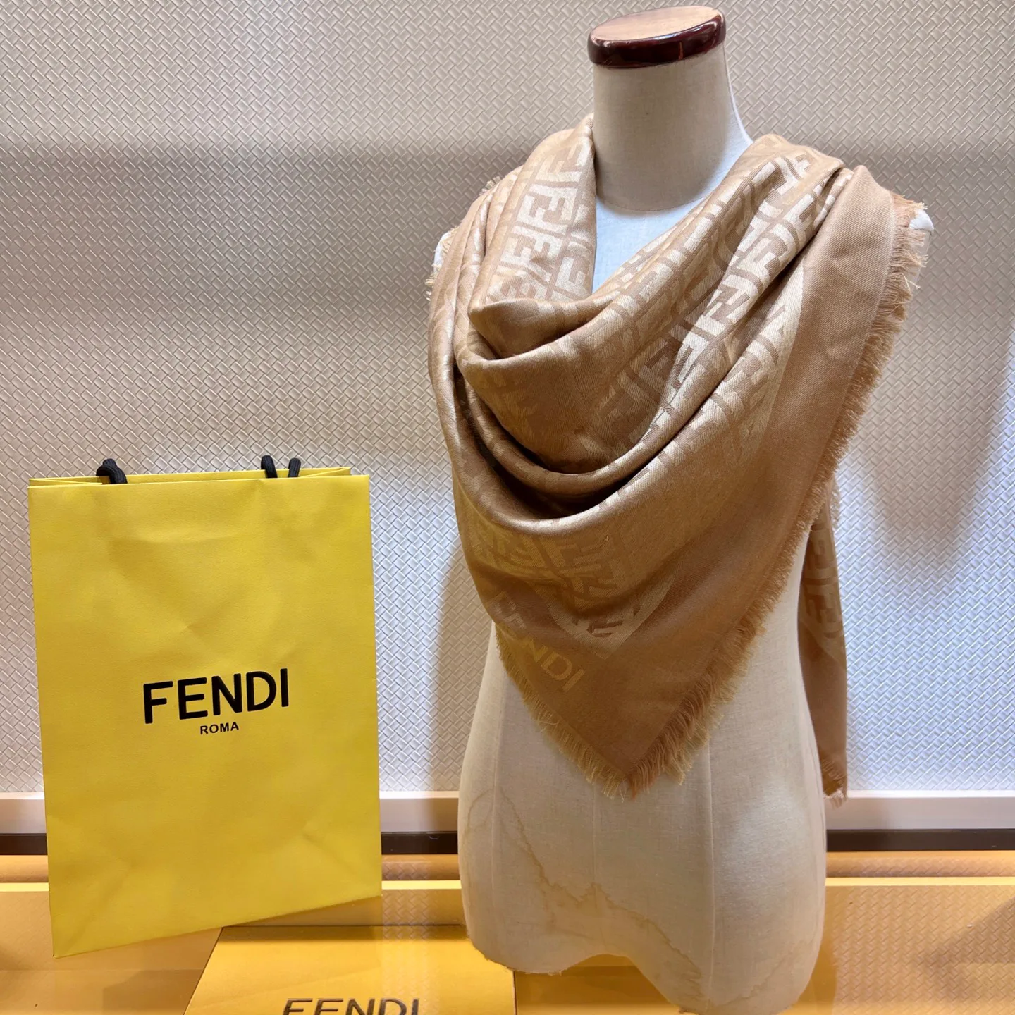 Шарфы Fendi 397421