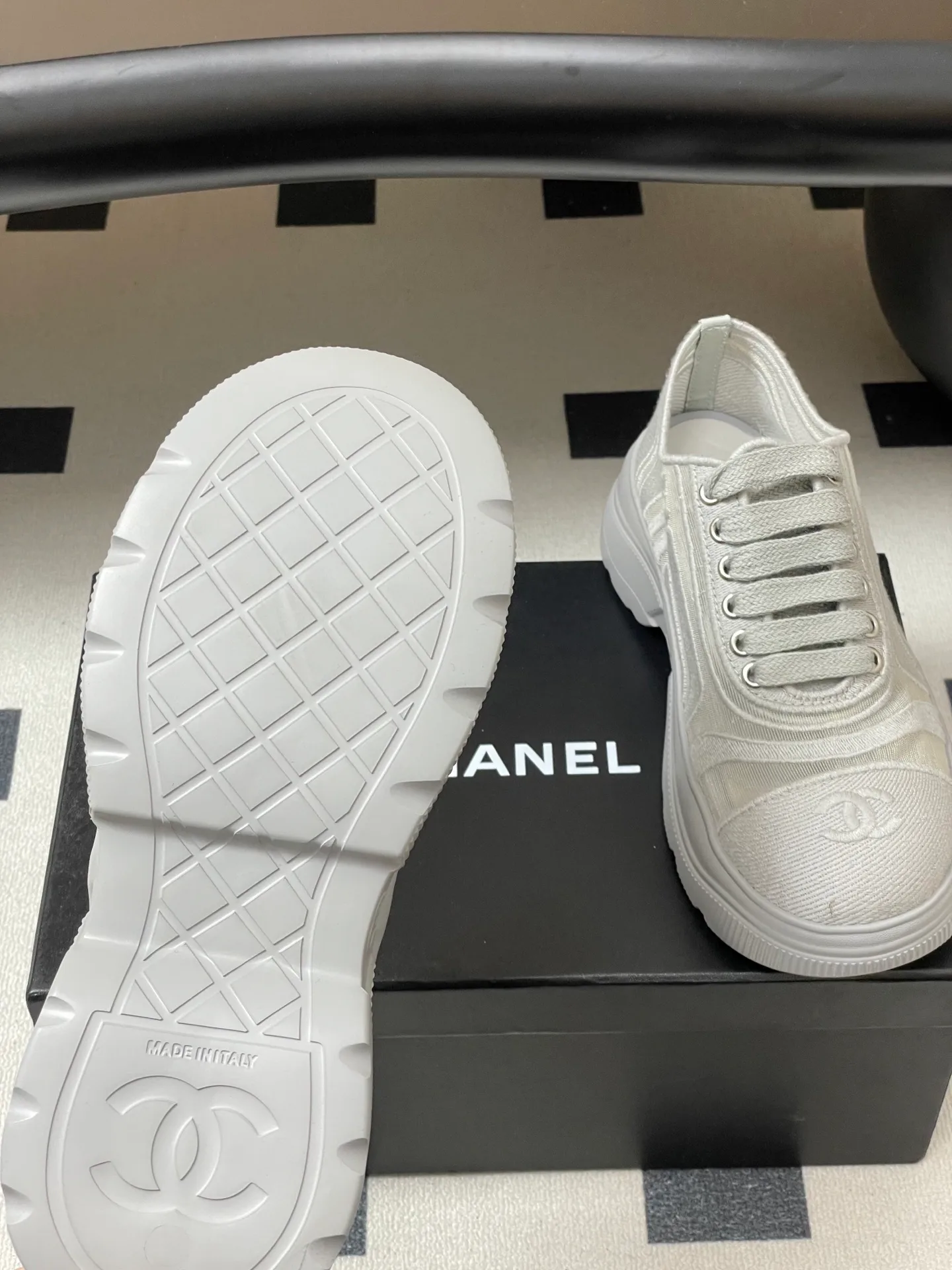 Кроссовки Женские Chanel 725615
