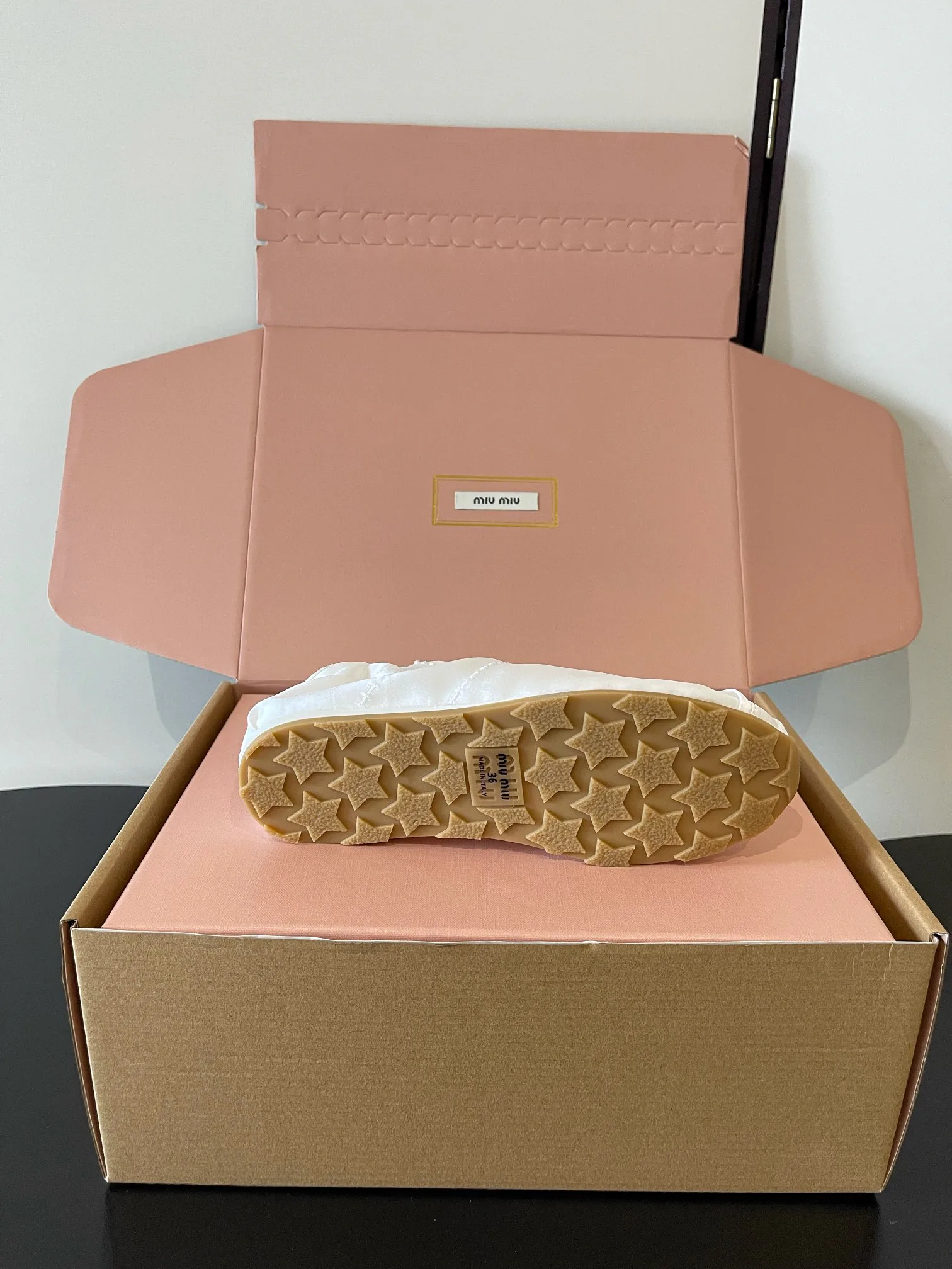 Кроссовки Женские Miu Miu 10655001