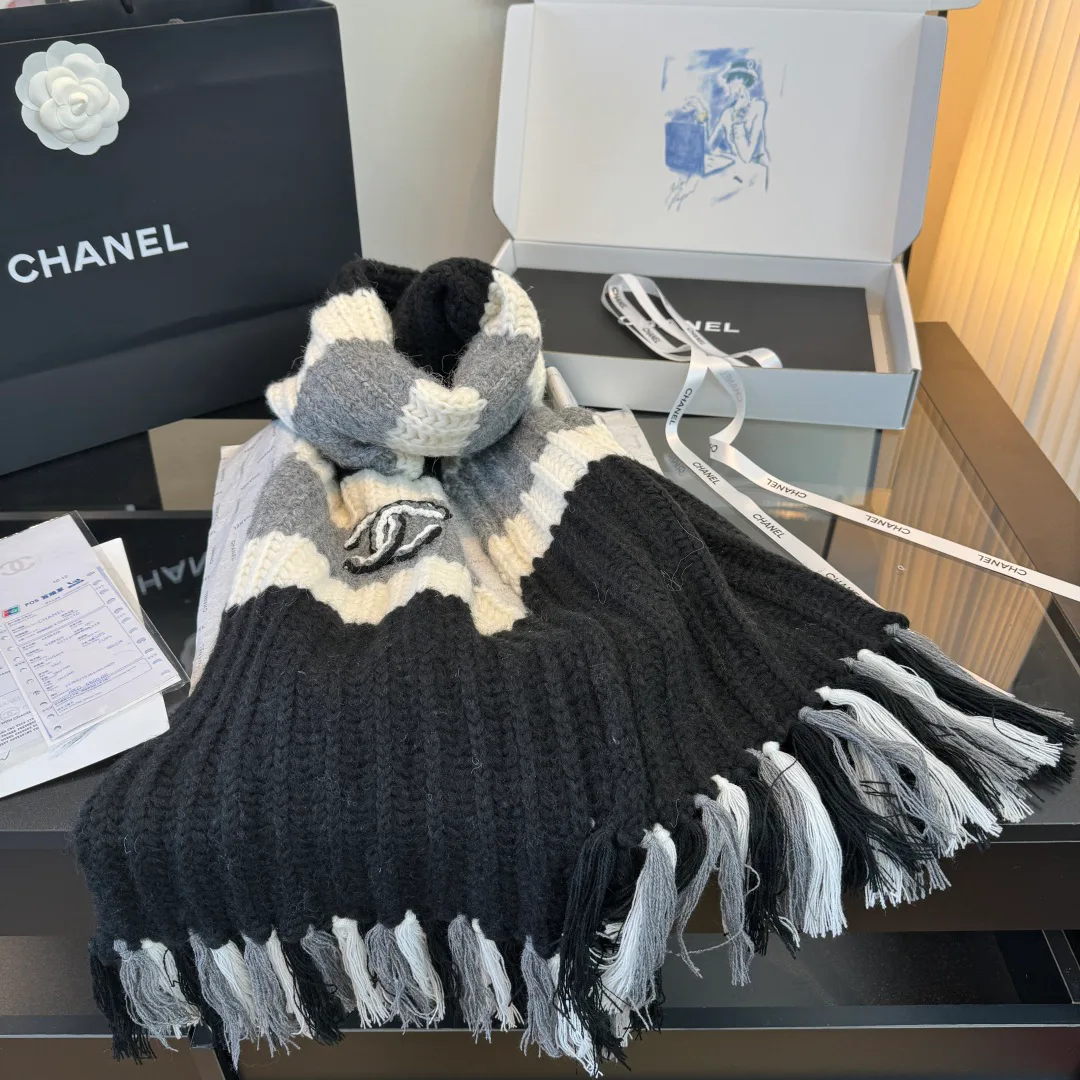Шарфы Chanel 18627309